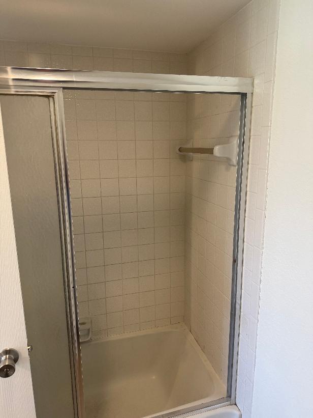 MIDPORT PLACE II, A CONDOMINIUM - Residential Lease