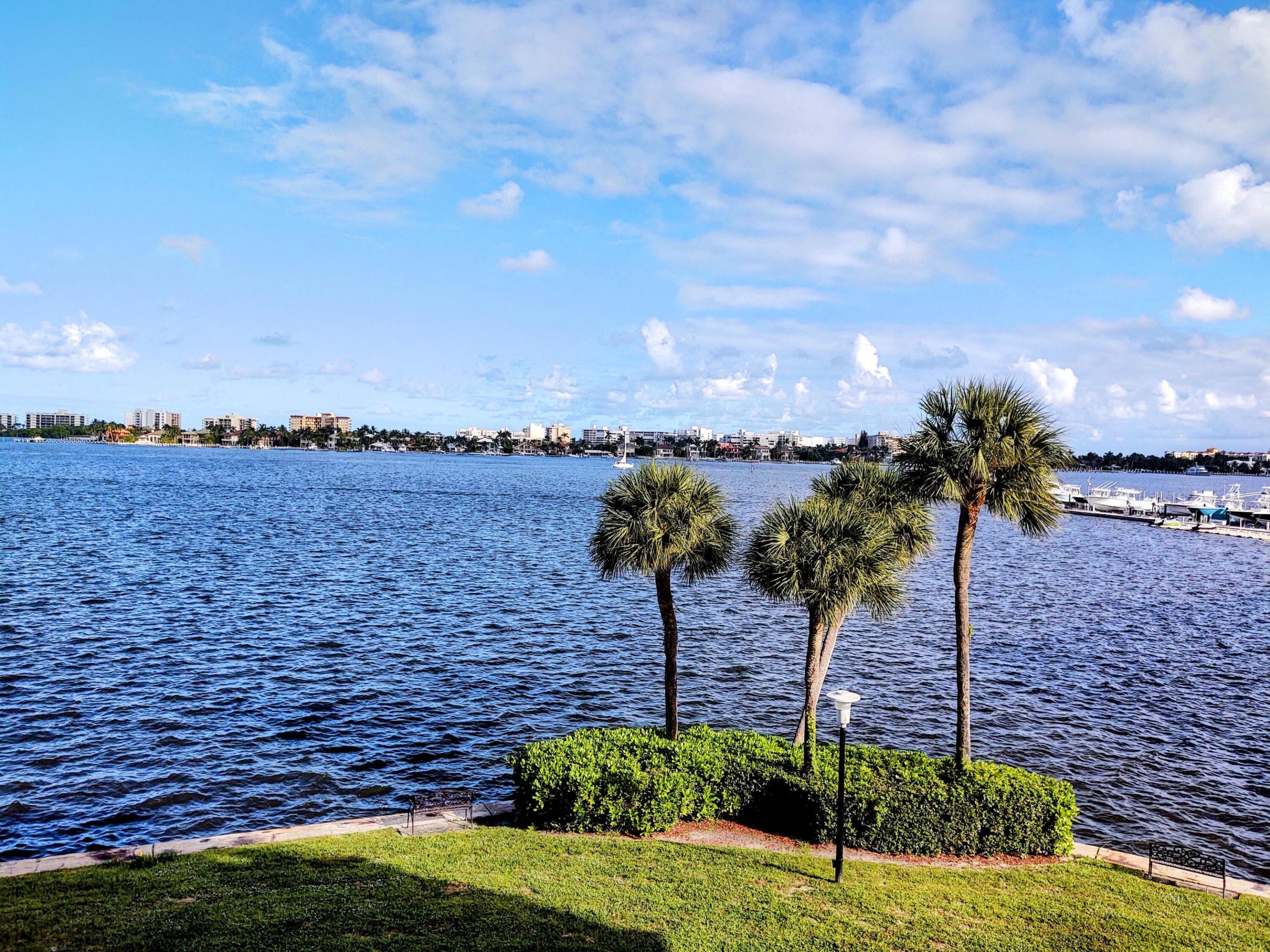 HIDDEN HARBOUR CONDO - Residential Lease