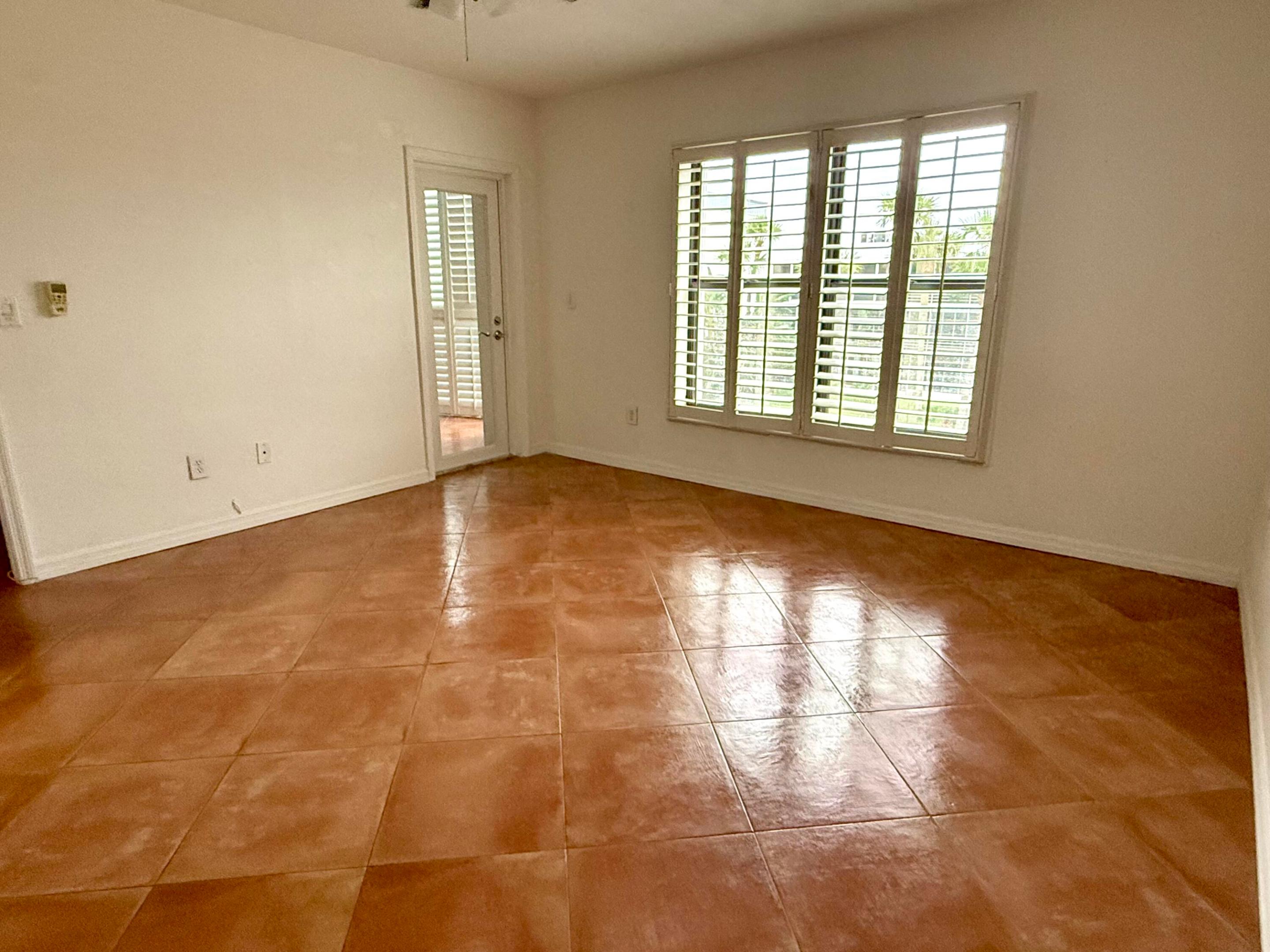 HIDDEN HARBOUR CONDO - Residential Lease