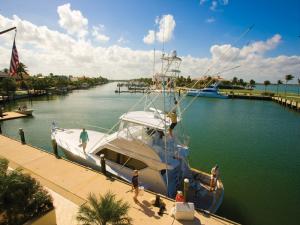 SAILFISH POINT 26 - Residential