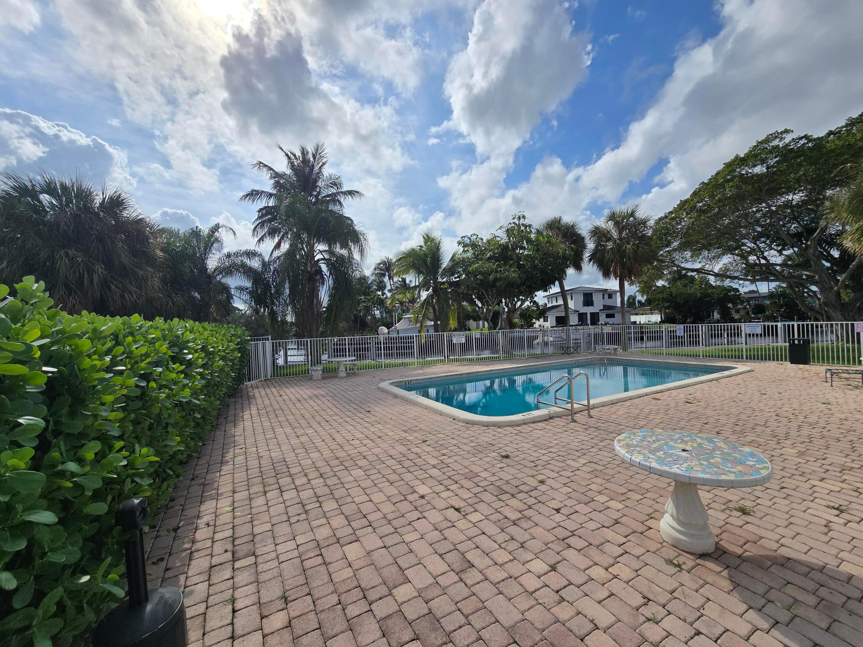 PARK PLACE AT POMPANO CONDO - Residential