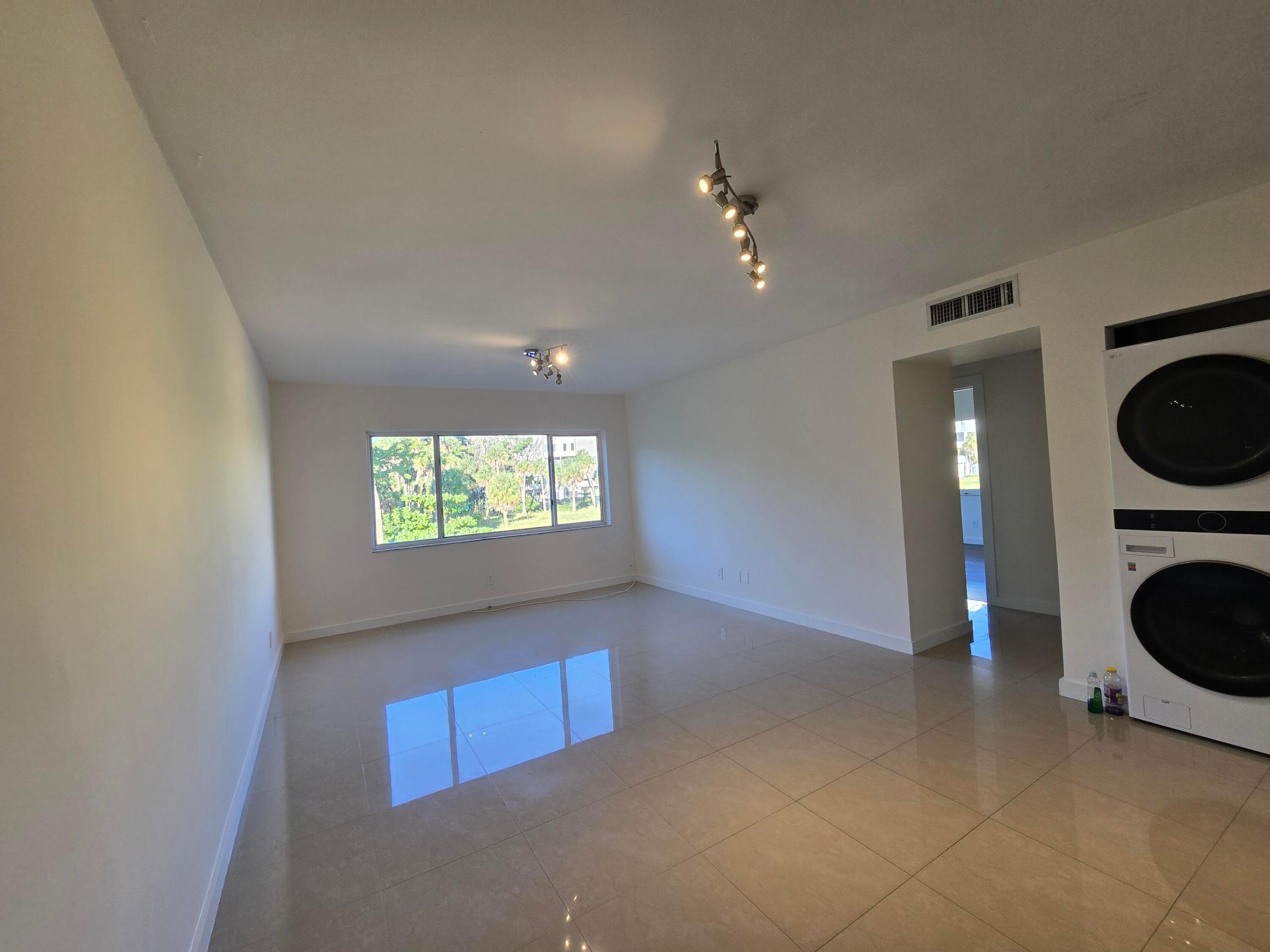 PARK PLACE AT POMPANO CONDO - Residential