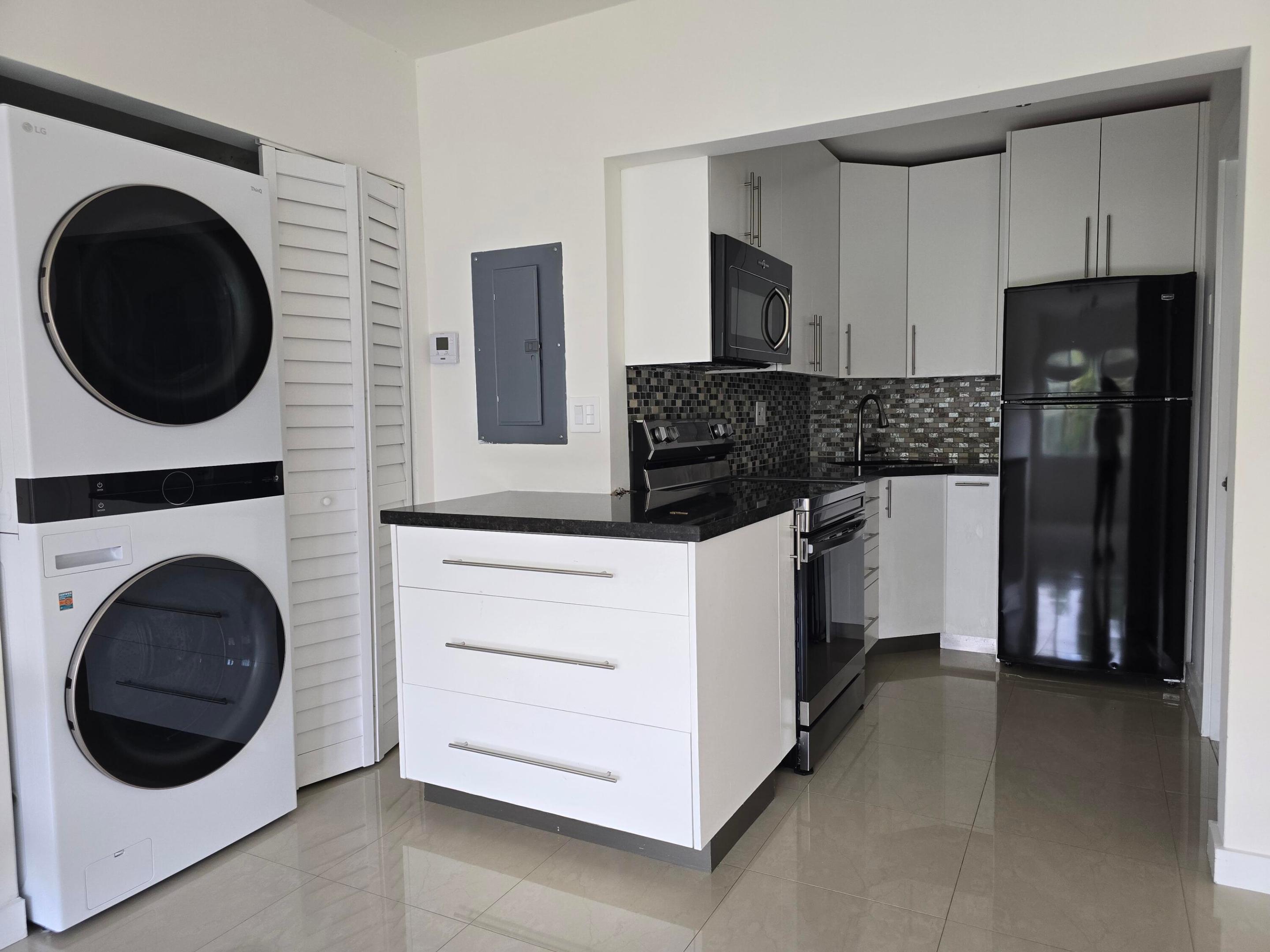 PARK PLACE AT POMPANO CONDO - Residential