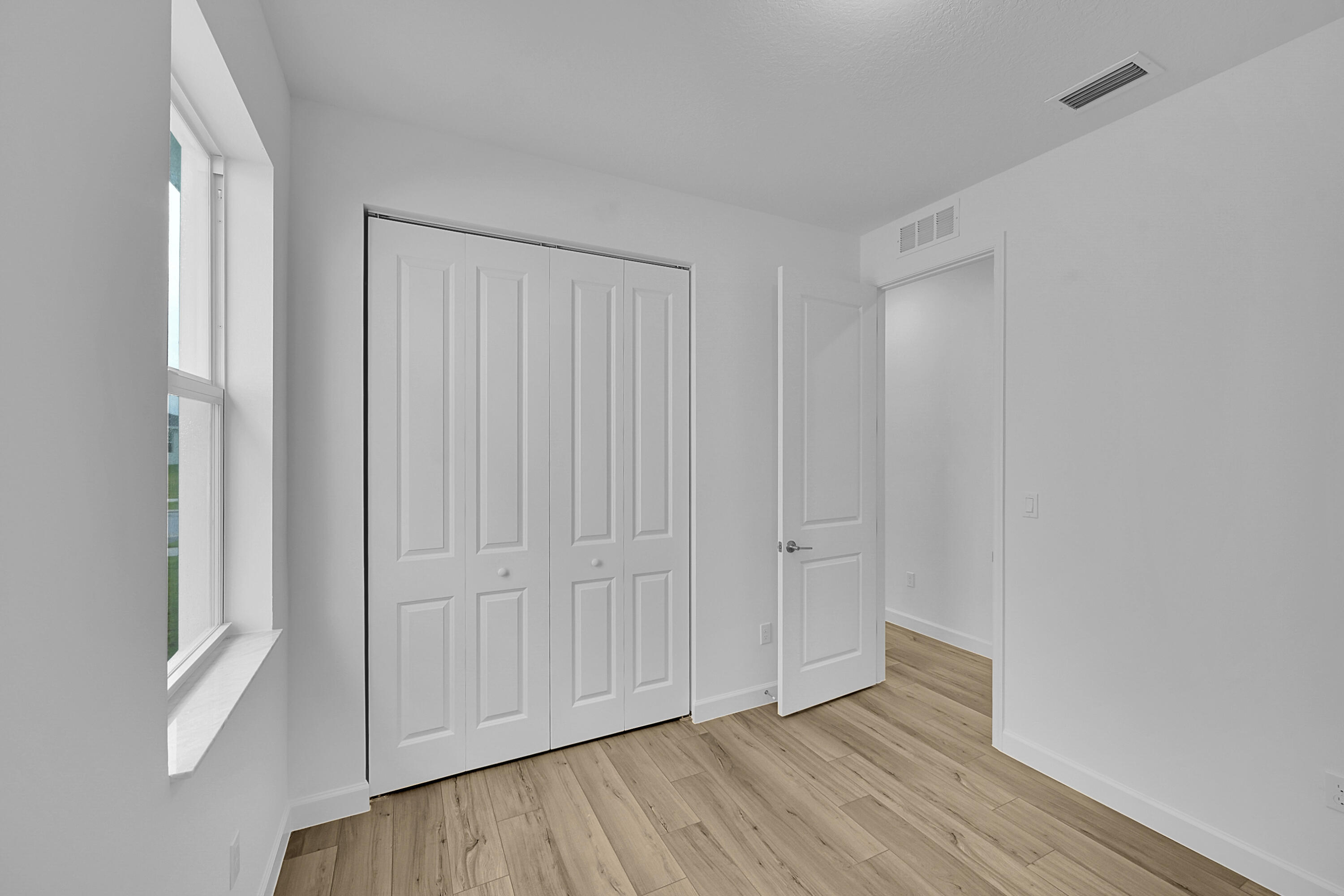 SEAGROVE / METES AND BOUNDS - Residential Lease