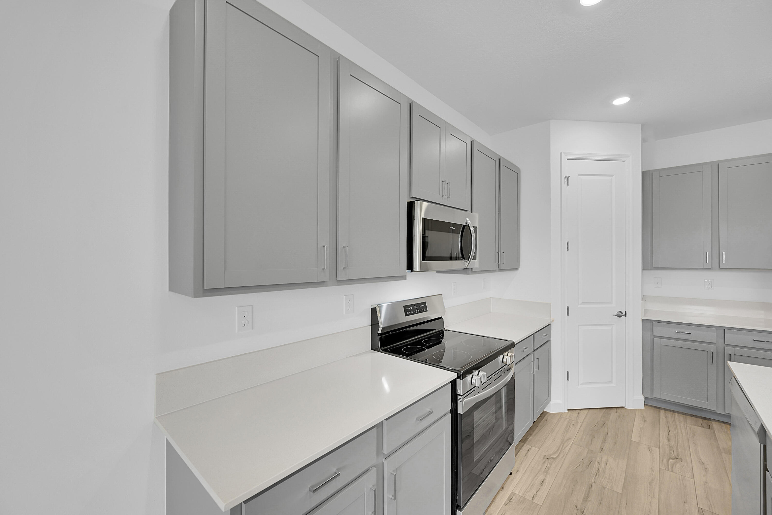 SEAGROVE / METES AND BOUNDS - Residential Lease