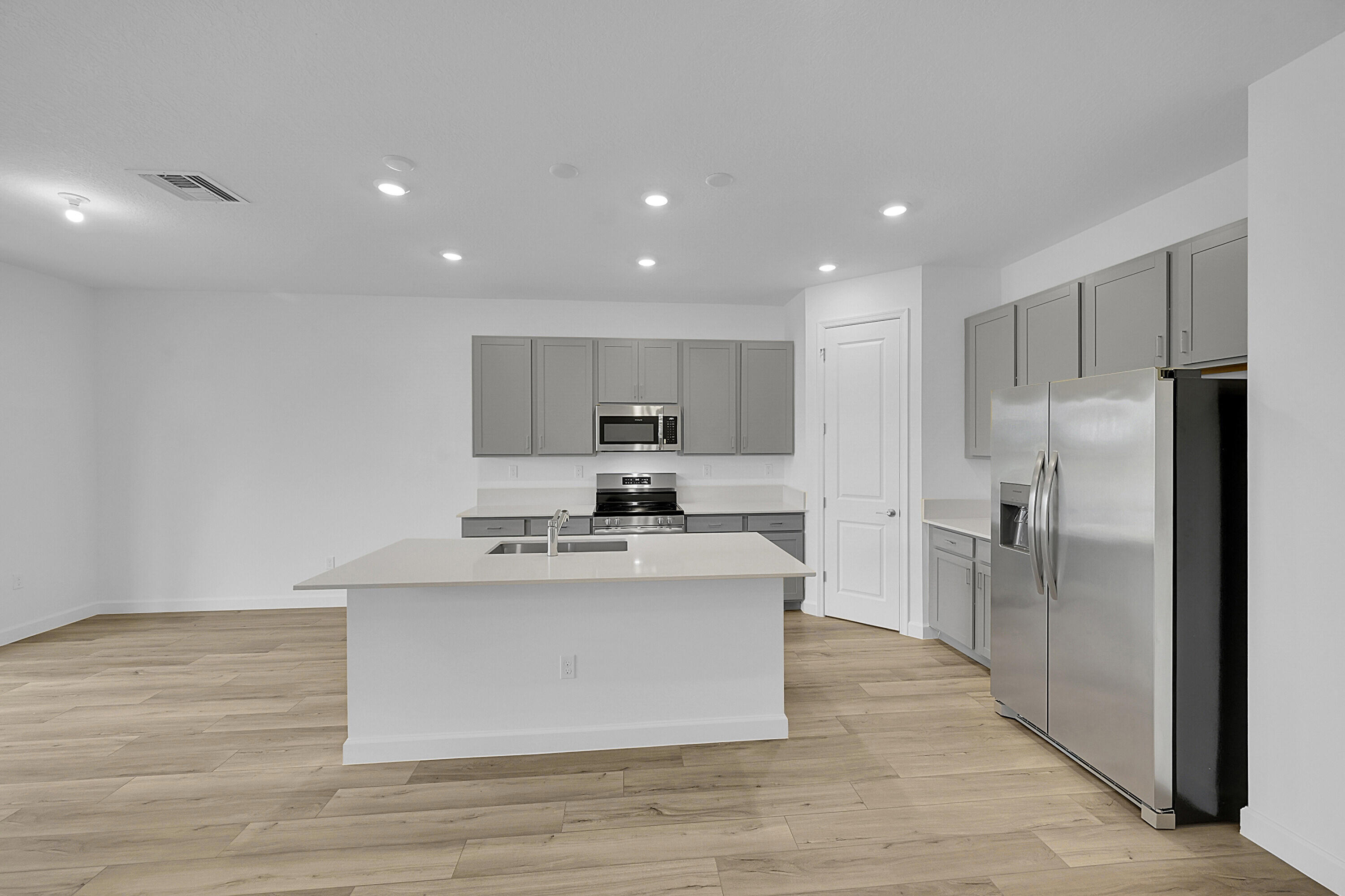 SEAGROVE / METES AND BOUNDS - Residential Lease
