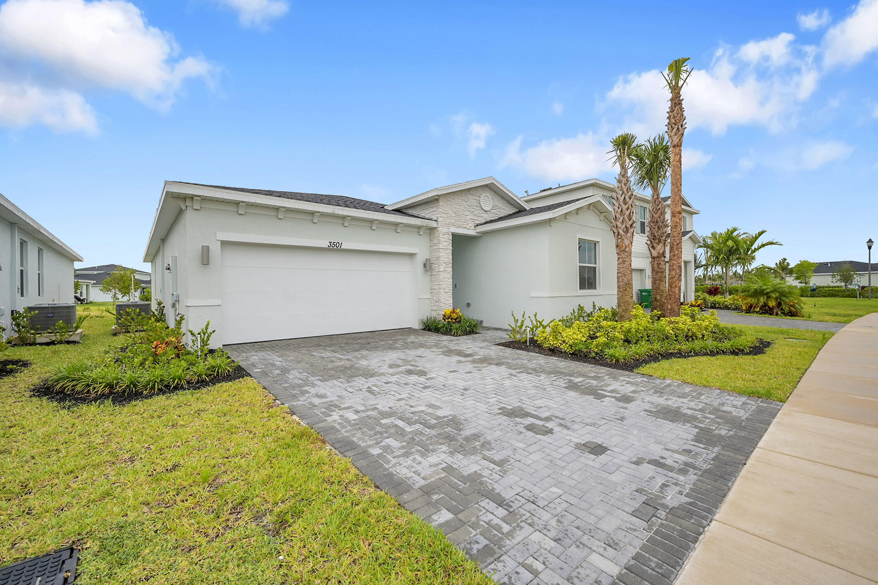 SEAGROVE / METES AND BOUNDS - Residential Lease