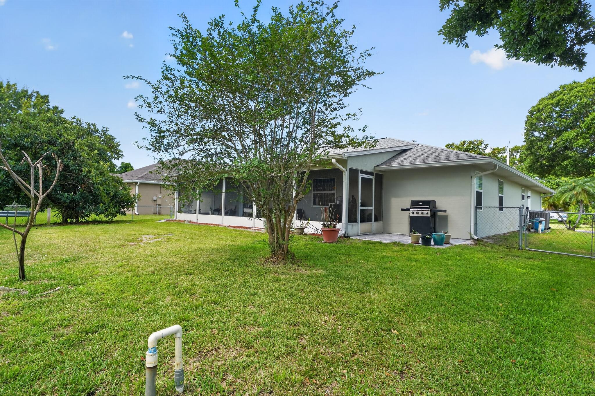 SEBASTIAN HIGHLANDS UNIT 11 - Residential