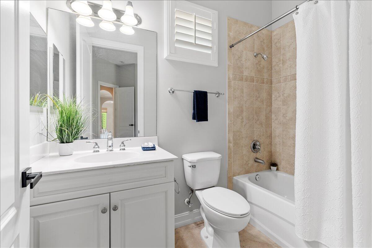 RIVERWIND PHASE ONE SUB - Residential