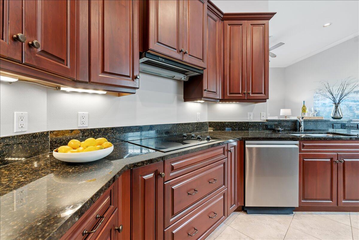 RIVERWIND PHASE ONE SUB - Residential