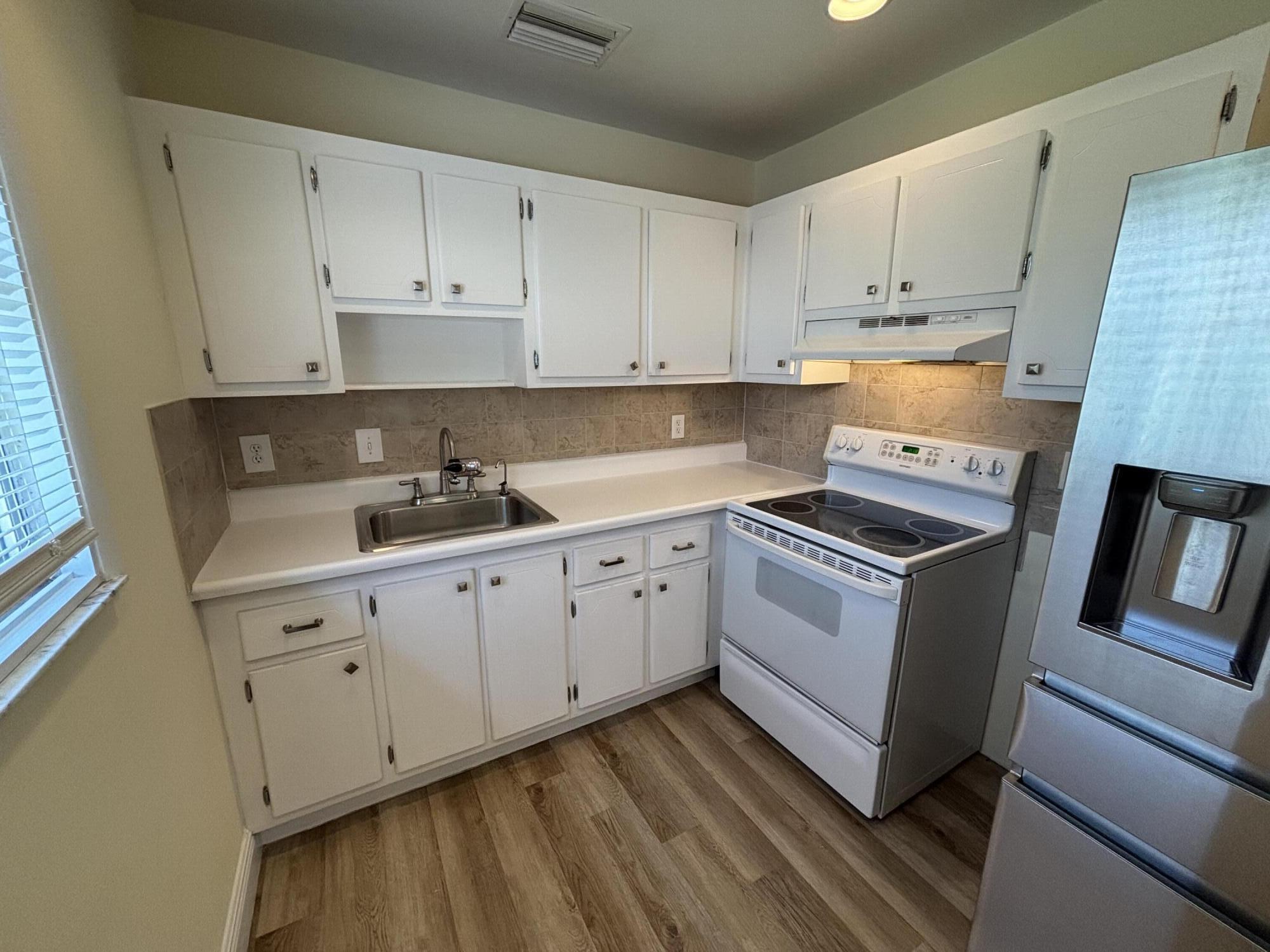Kings Point Flanders - Residential