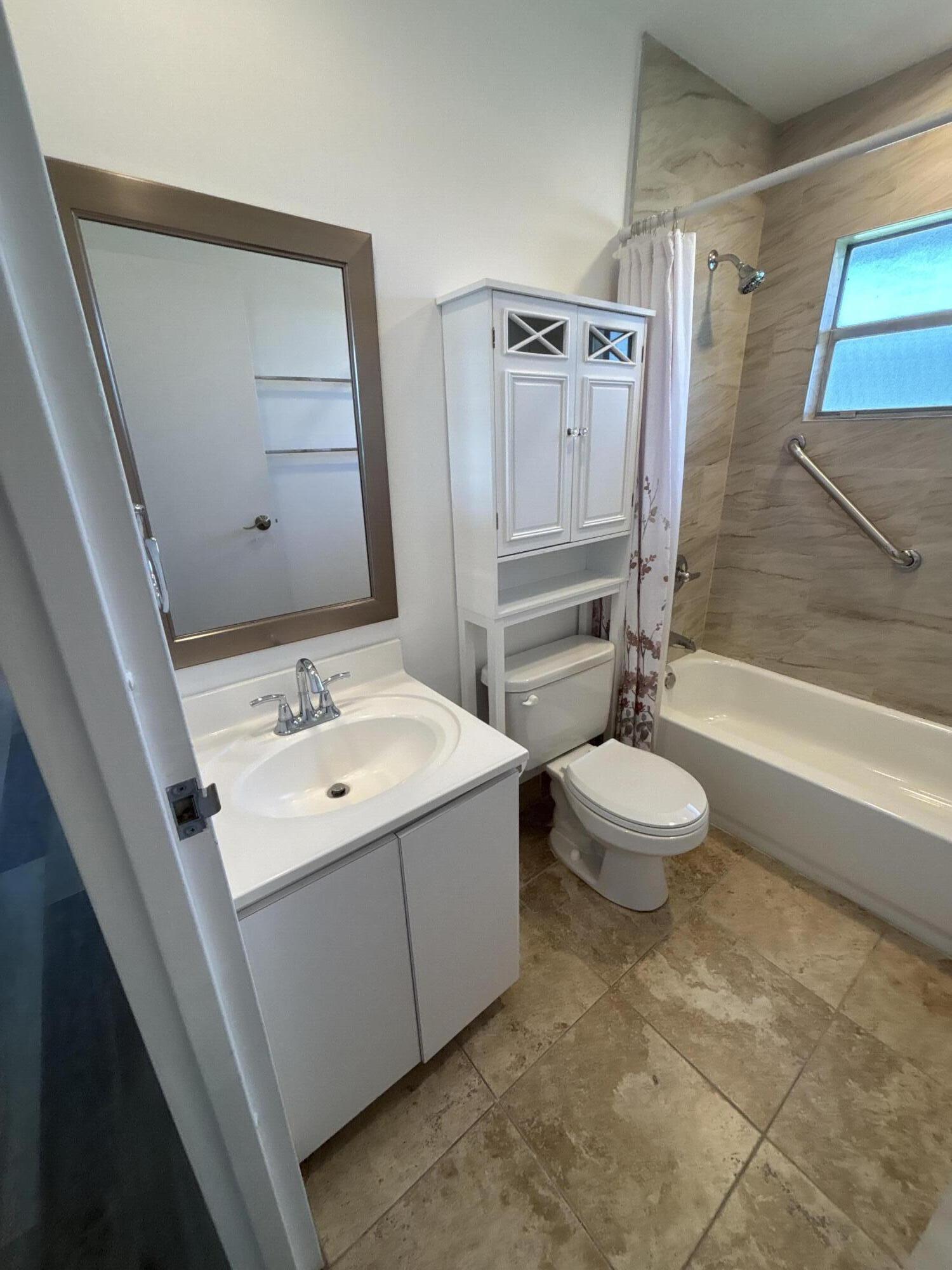 Kings Point Flanders - Residential