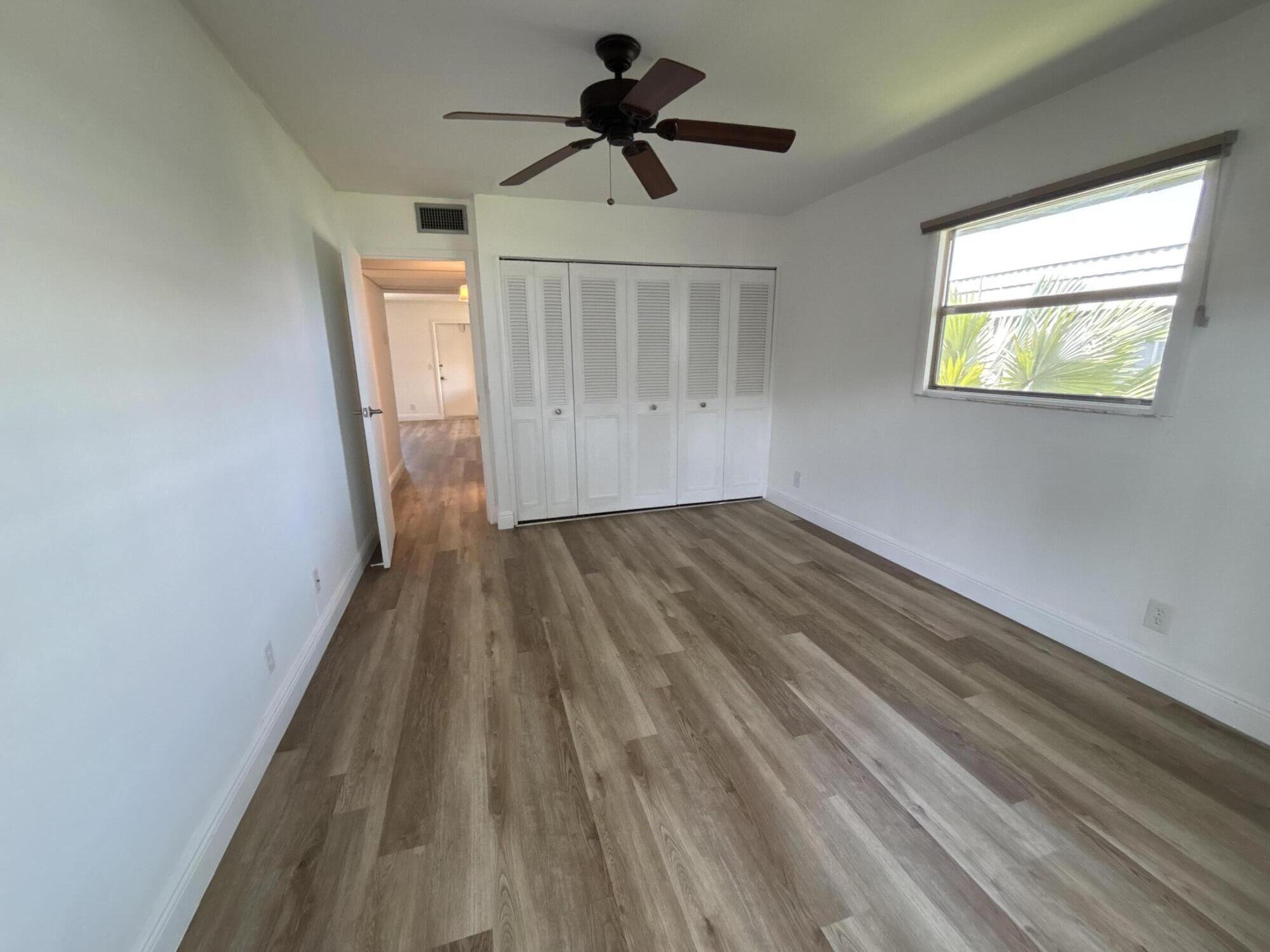 Kings Point Flanders - Residential