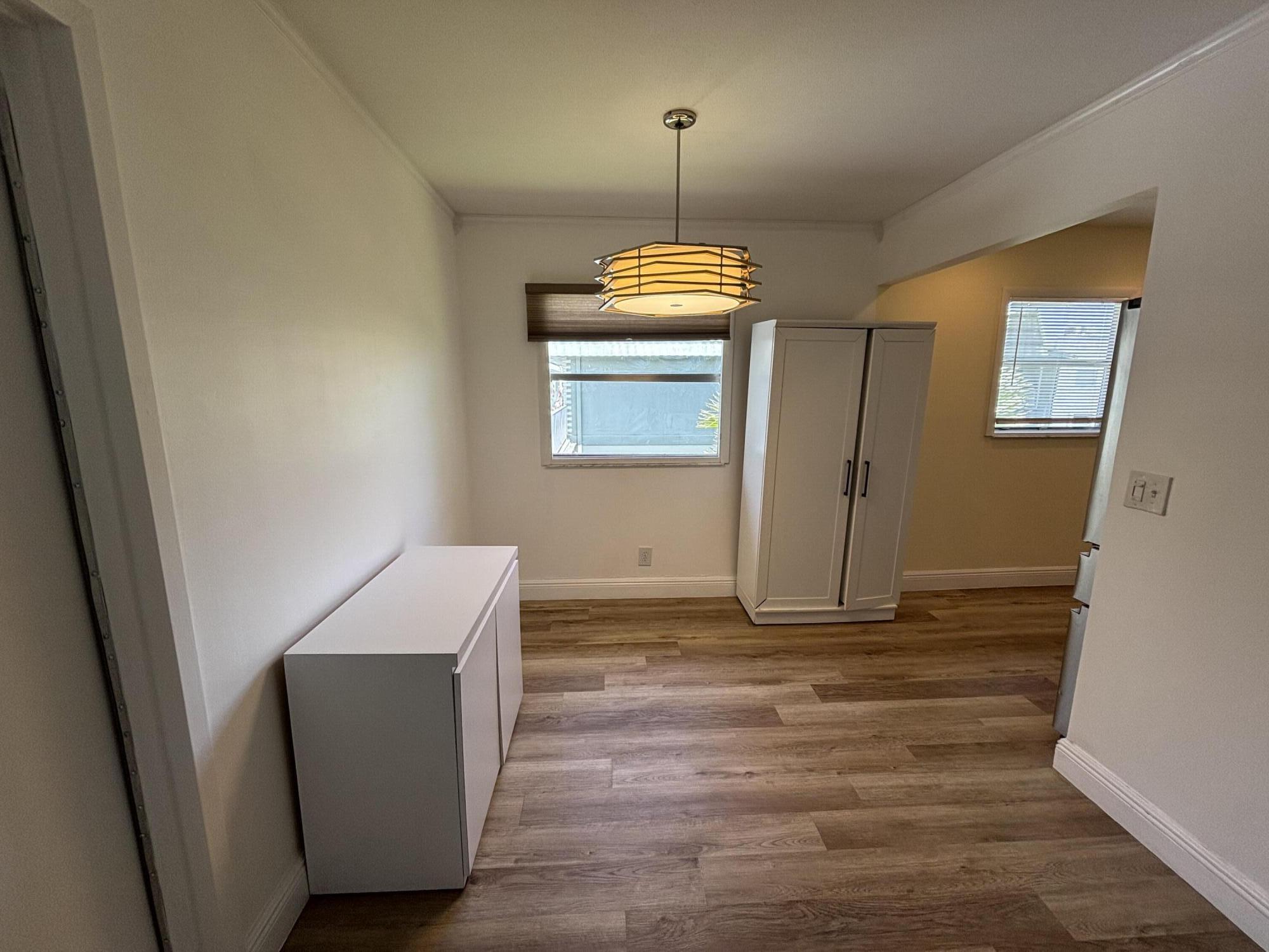 Kings Point Flanders - Residential