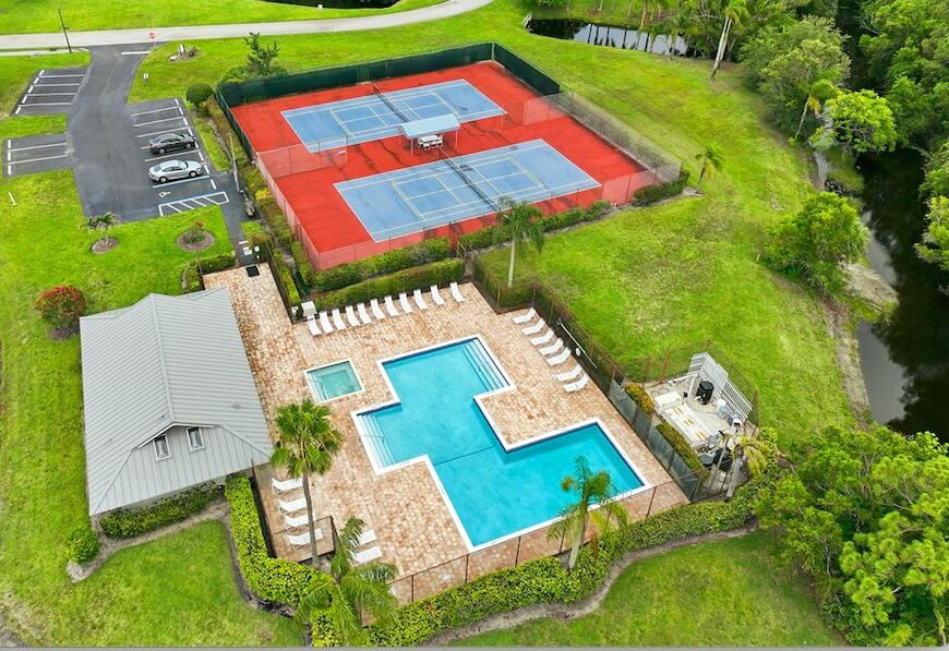 YORKTOWN AT HERITAGE RIDGE - Residential