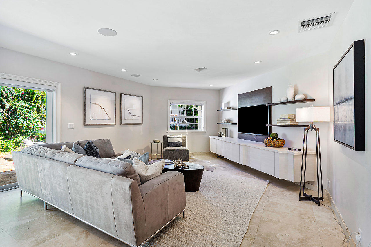 Vista Del Mar - Residential
