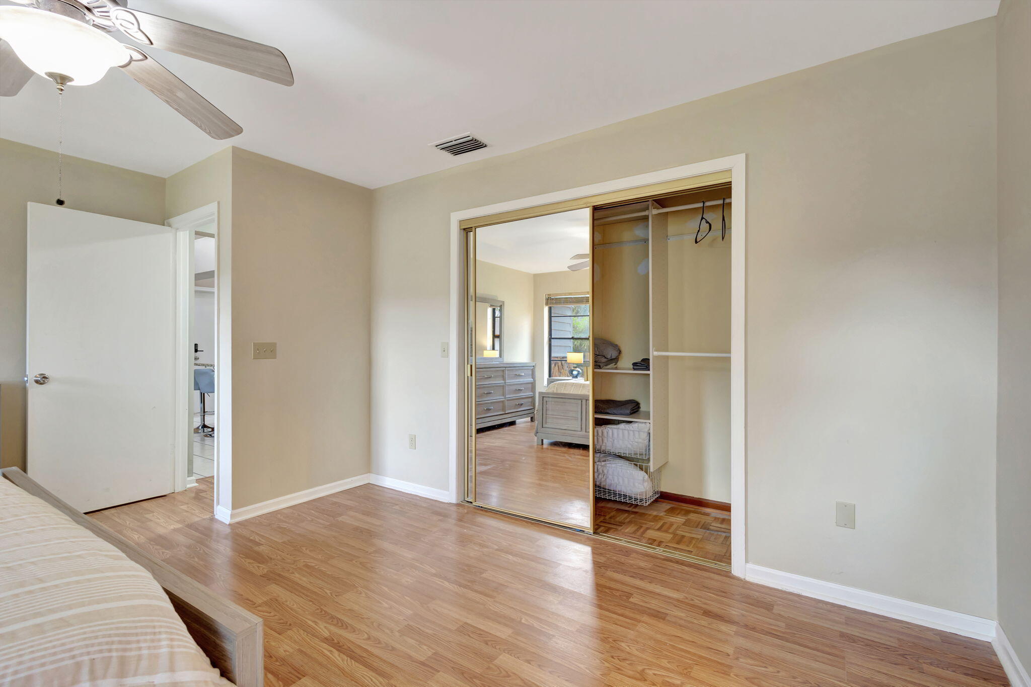 LANAIR PARK - Residential Lease
