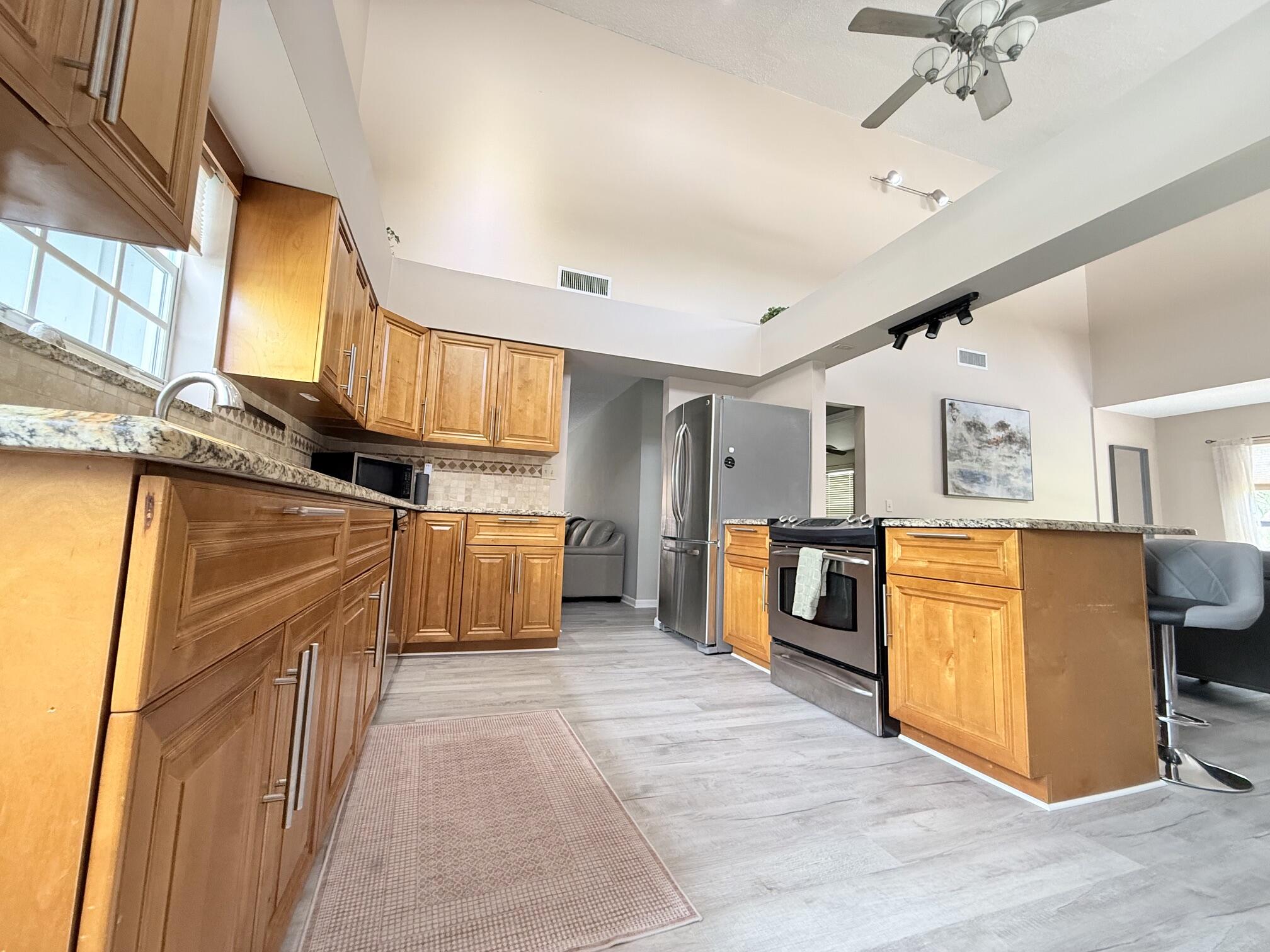 LANAIR PARK - Residential Lease