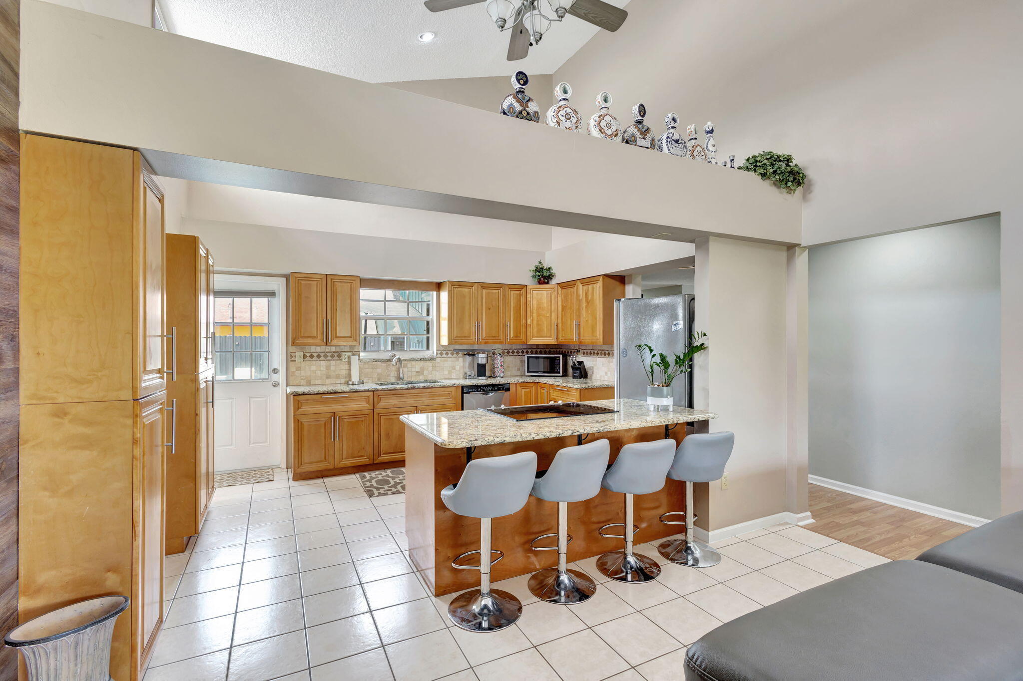 LANAIR PARK - Residential Lease