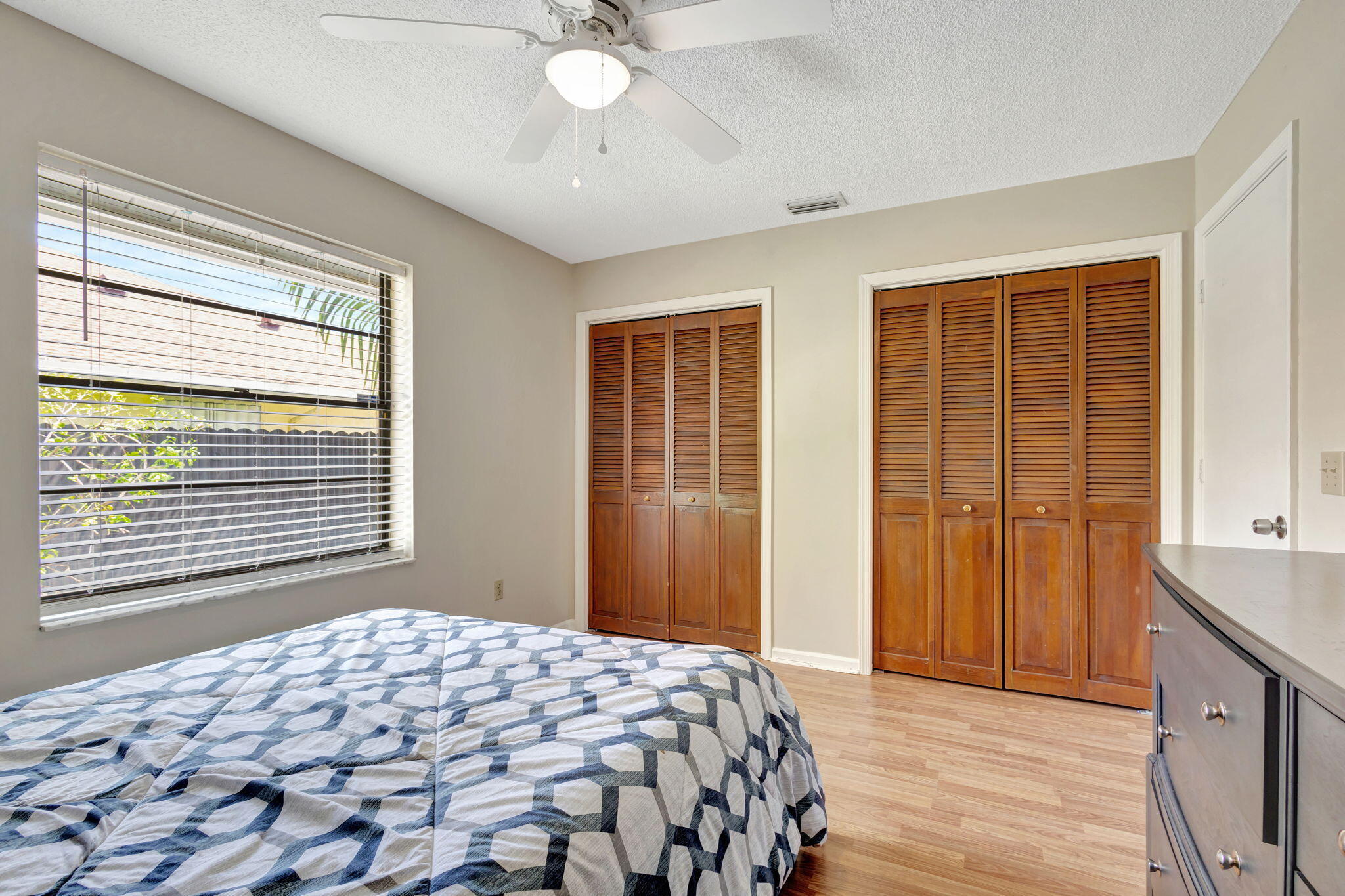 LANAIR PARK - Residential Lease