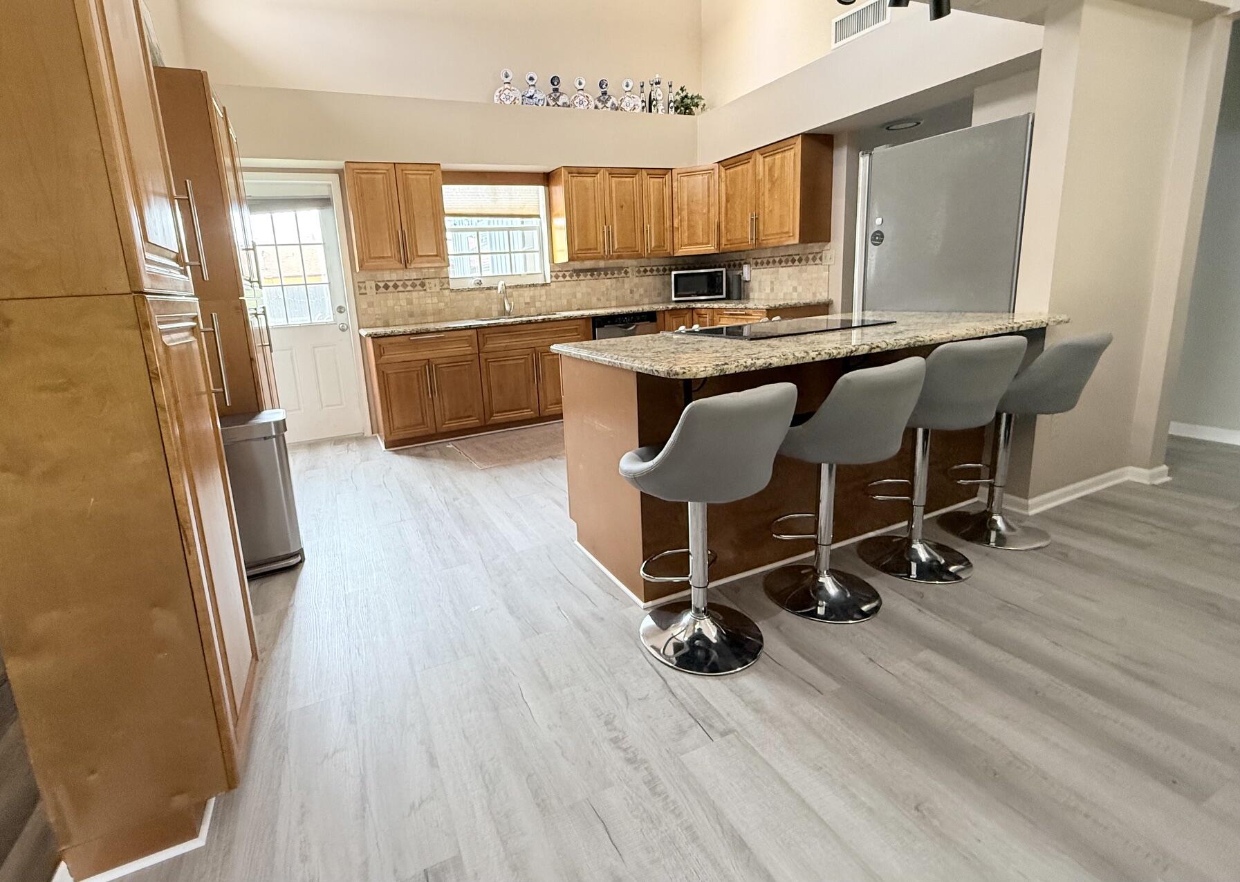 LANAIR PARK - Residential Lease