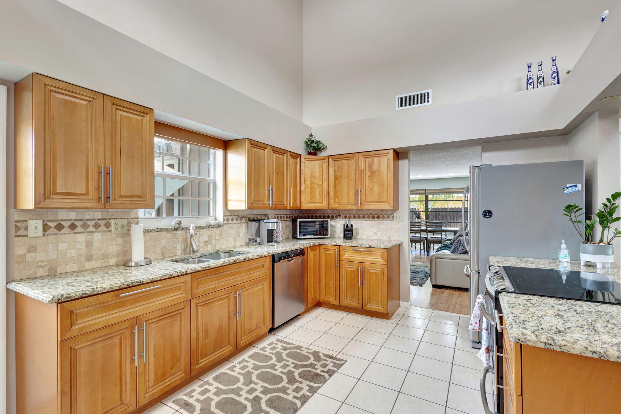 LANAIR PARK - Residential Lease