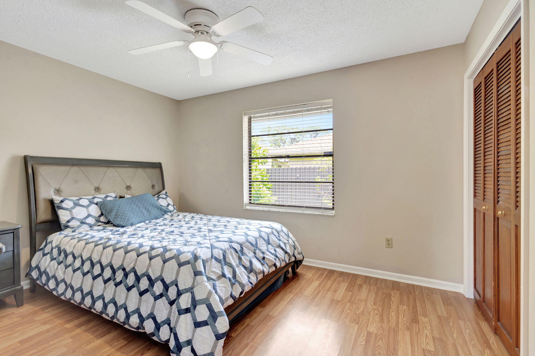 LANAIR PARK - Residential Lease