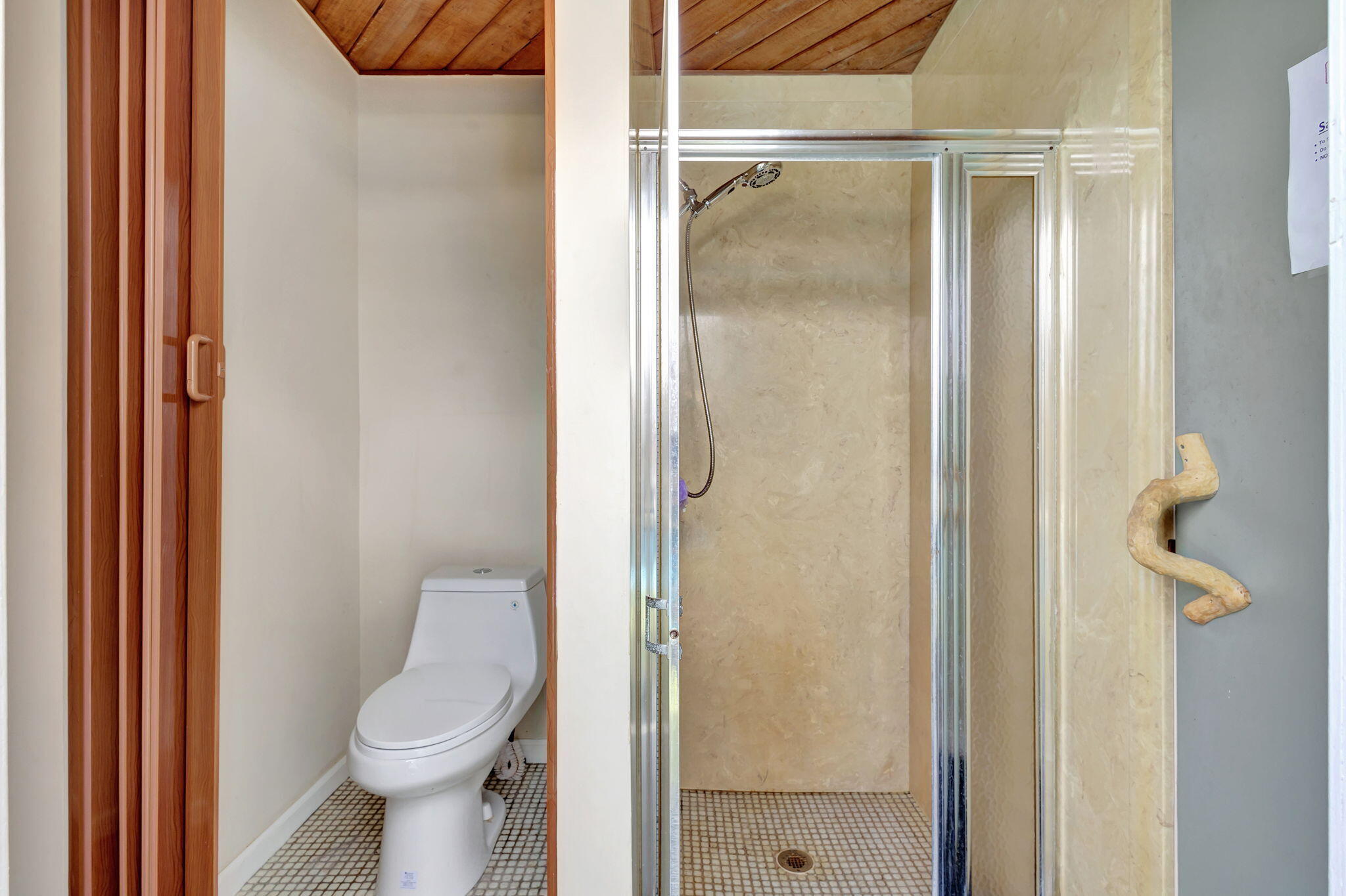 LANAIR PARK - Residential Lease