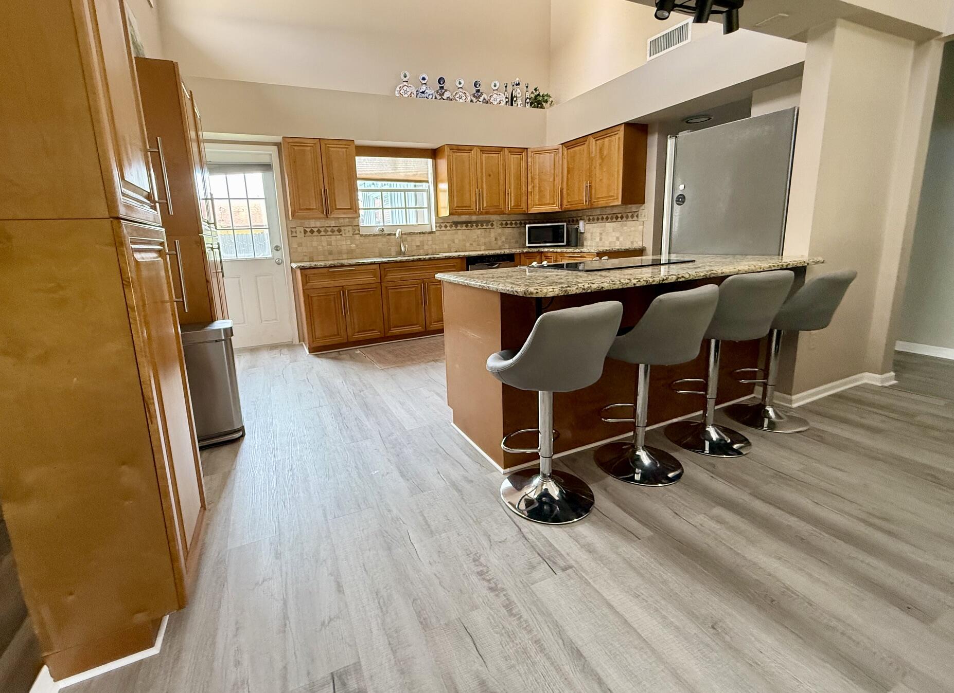 LANAIR PARK - Residential Lease