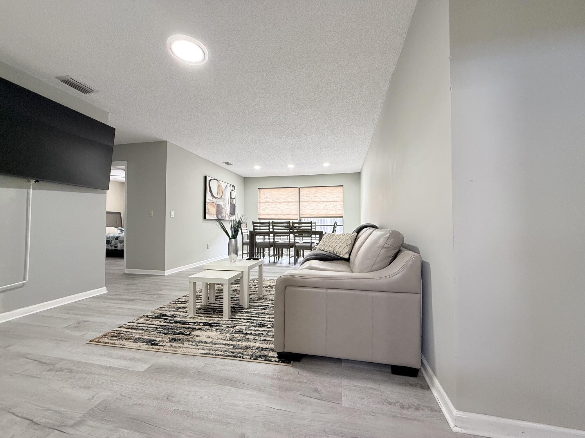 LANAIR PARK - Residential Lease