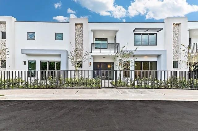 PROGRESSO - Residential Lease