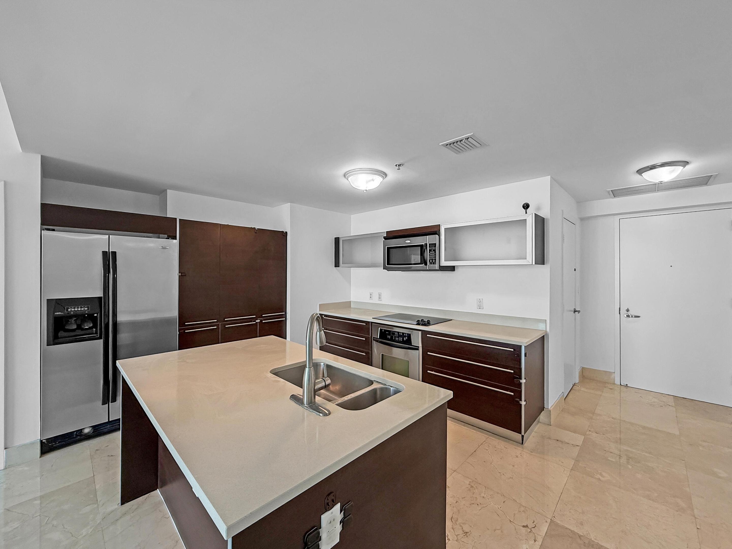 QUANTUM ON THE BAY CONDO NO 1 - Residential Lease