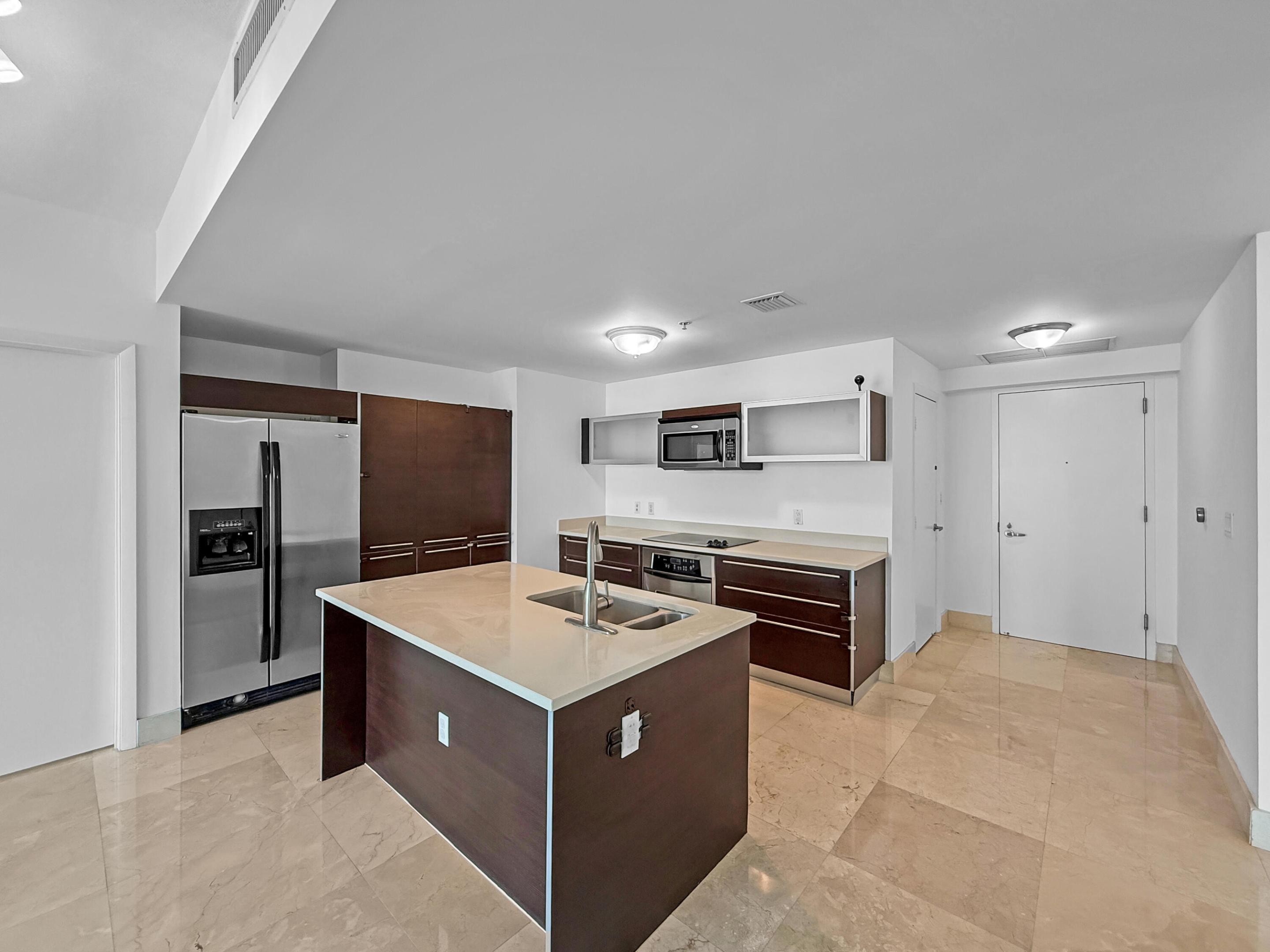 QUANTUM ON THE BAY CONDO NO 1 - Residential Lease