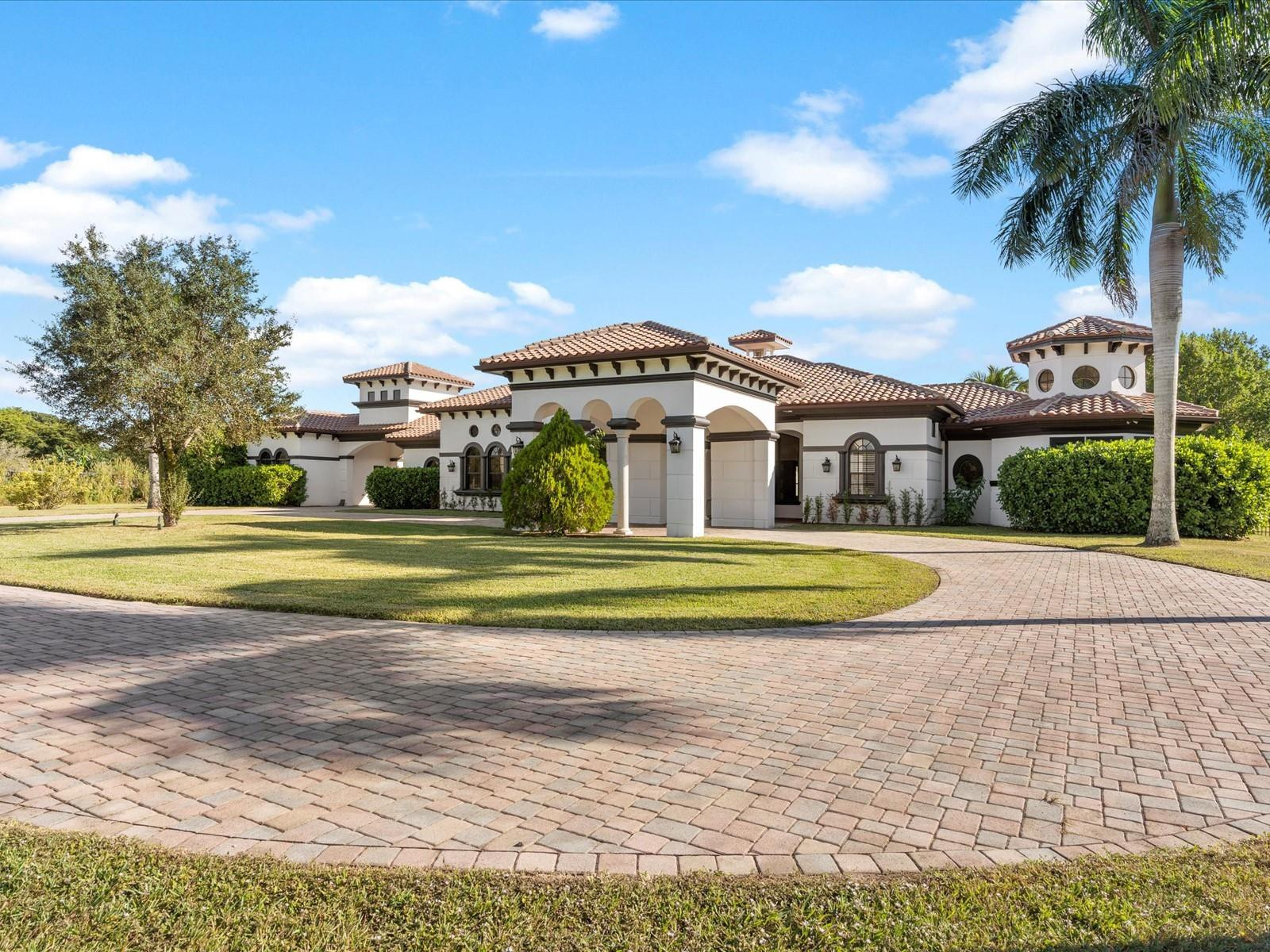 ROLLING OAKS ESTATES - Residential