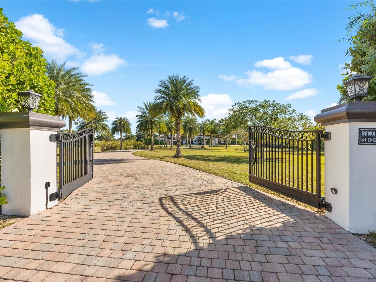 ROLLING OAKS ESTATES - Residential