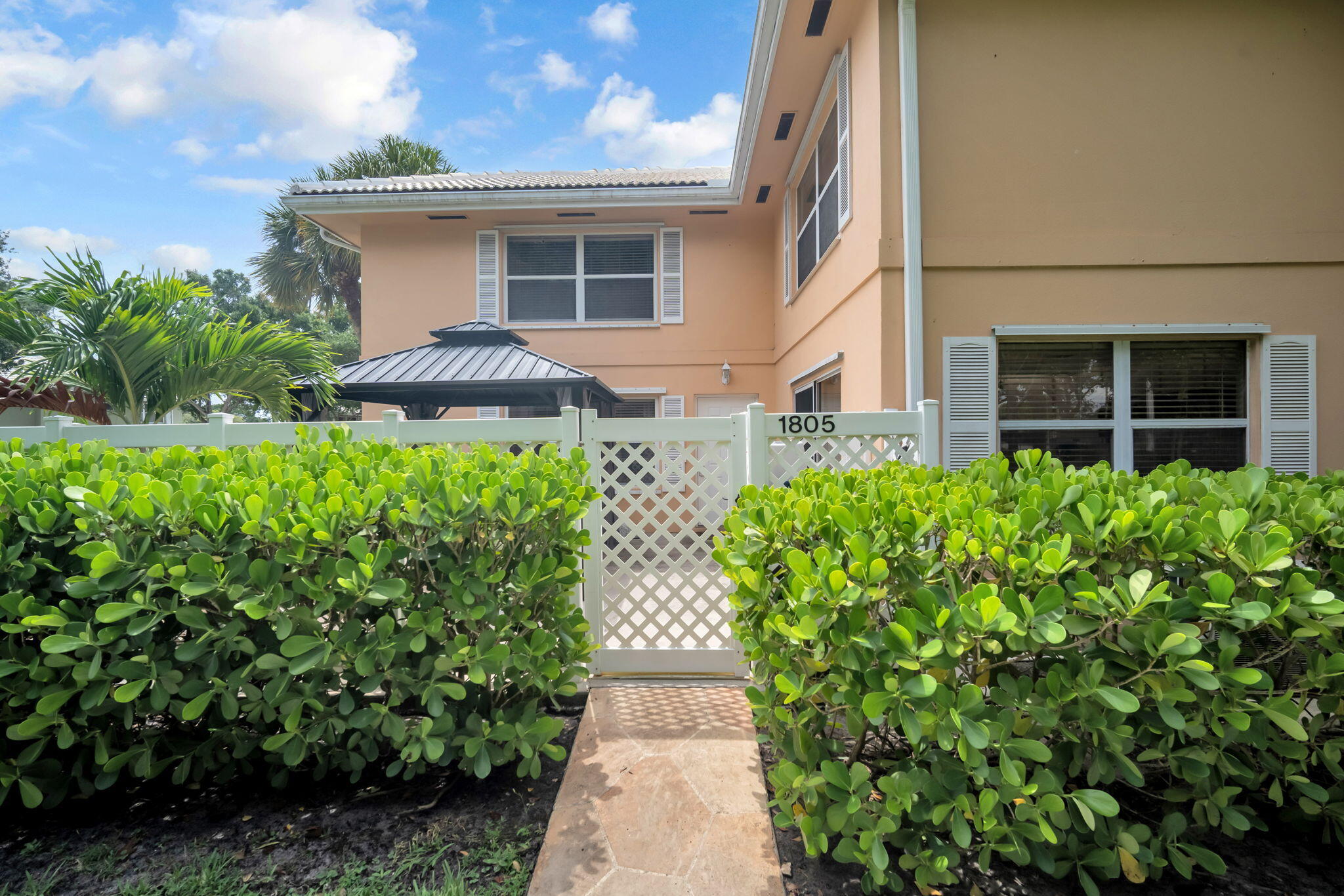 STAMFORD AT THE VILLAGES OF PALM BEACH L - Residential
