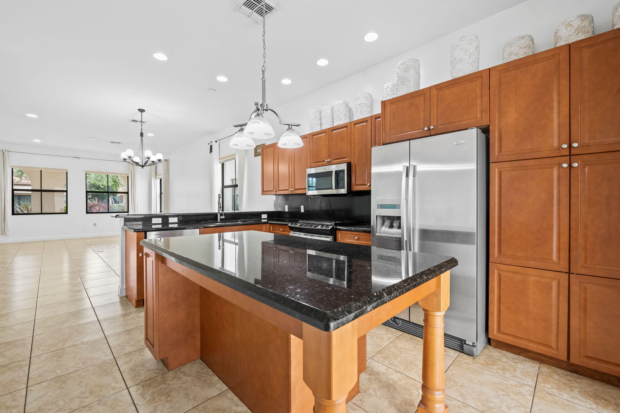 SAWGRASS LAKES - Residential