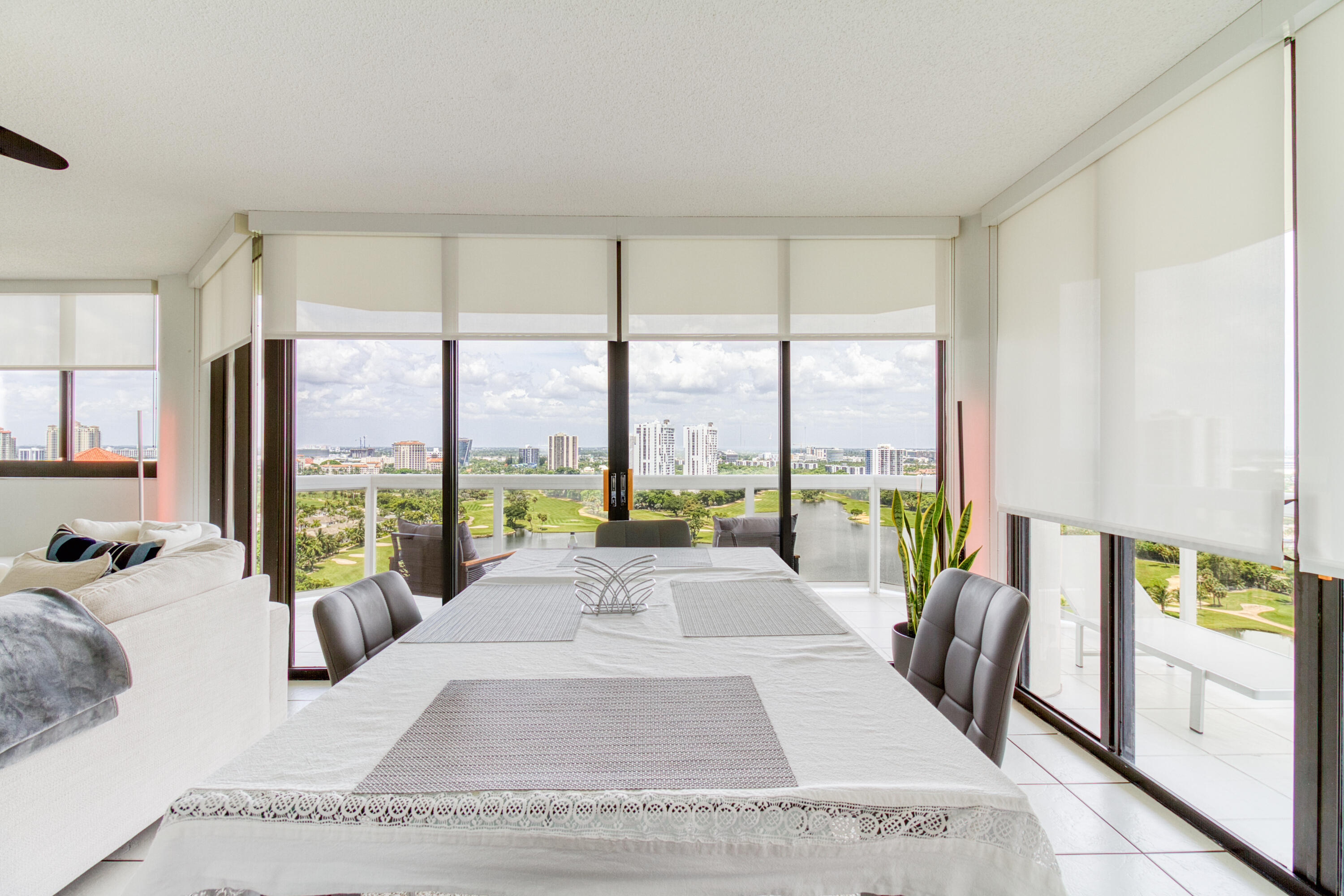 THE LANDMARK CONDO - Residential