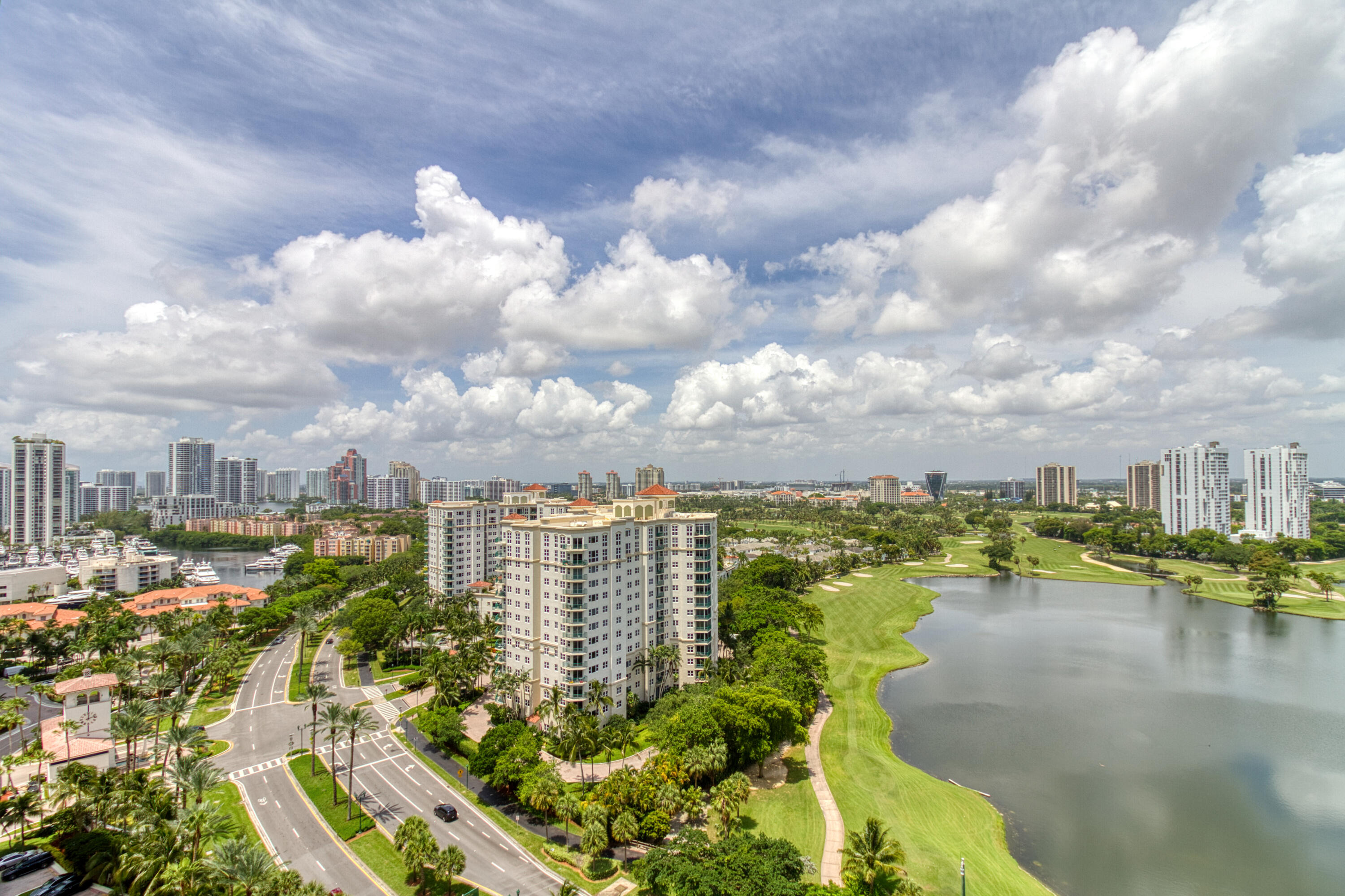 THE LANDMARK CONDO - Residential