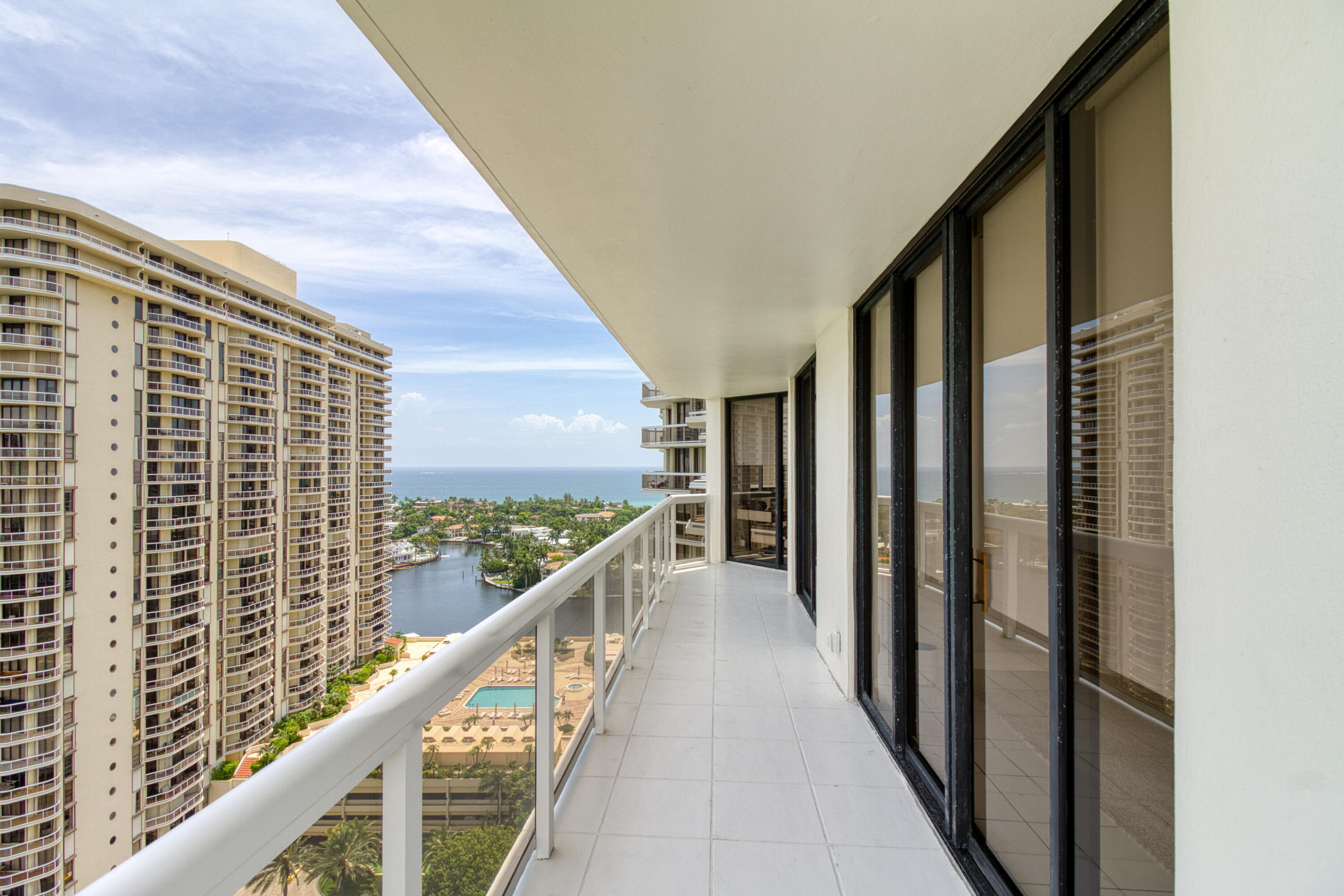 THE LANDMARK CONDO - Residential