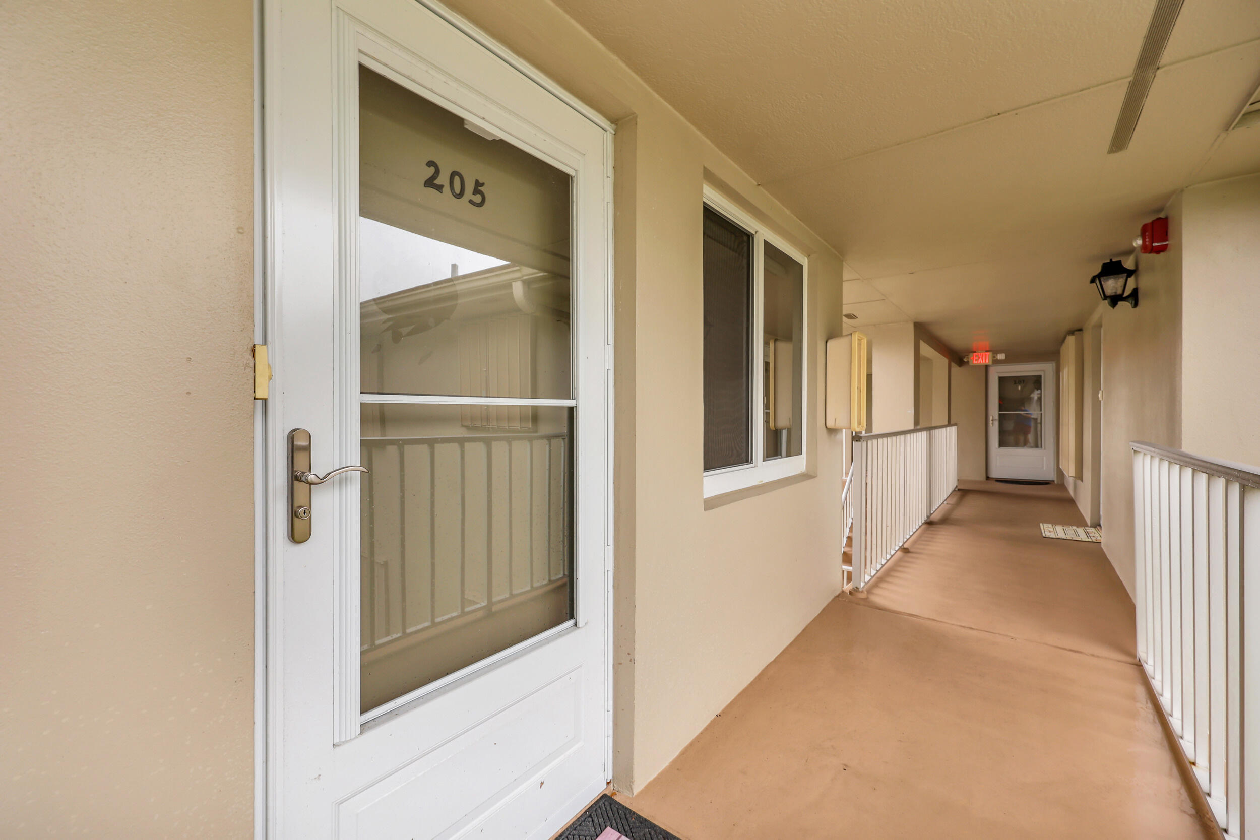 VISTA ST LUCIE BUILDINGS 9 THRU 20 - Residential Lease