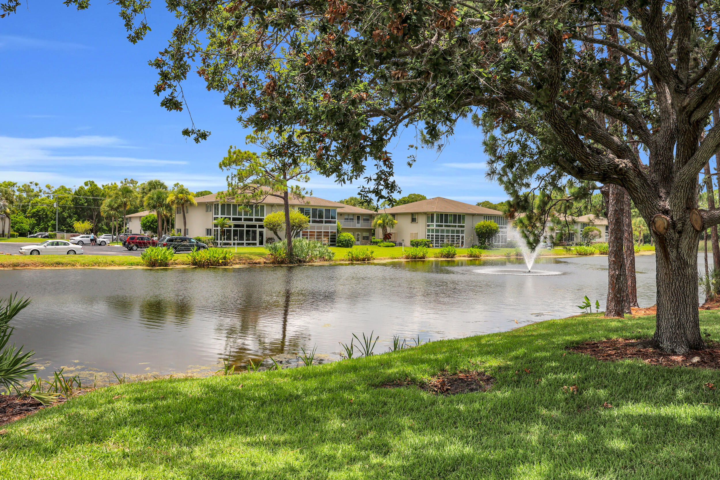VISTA ST LUCIE BUILDINGS 9 THRU 20 - Residential Lease