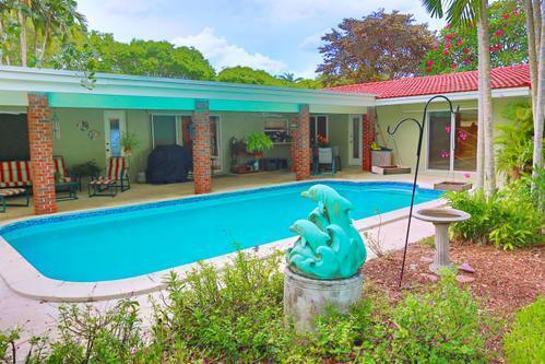 GARDEN GROVES - Residential