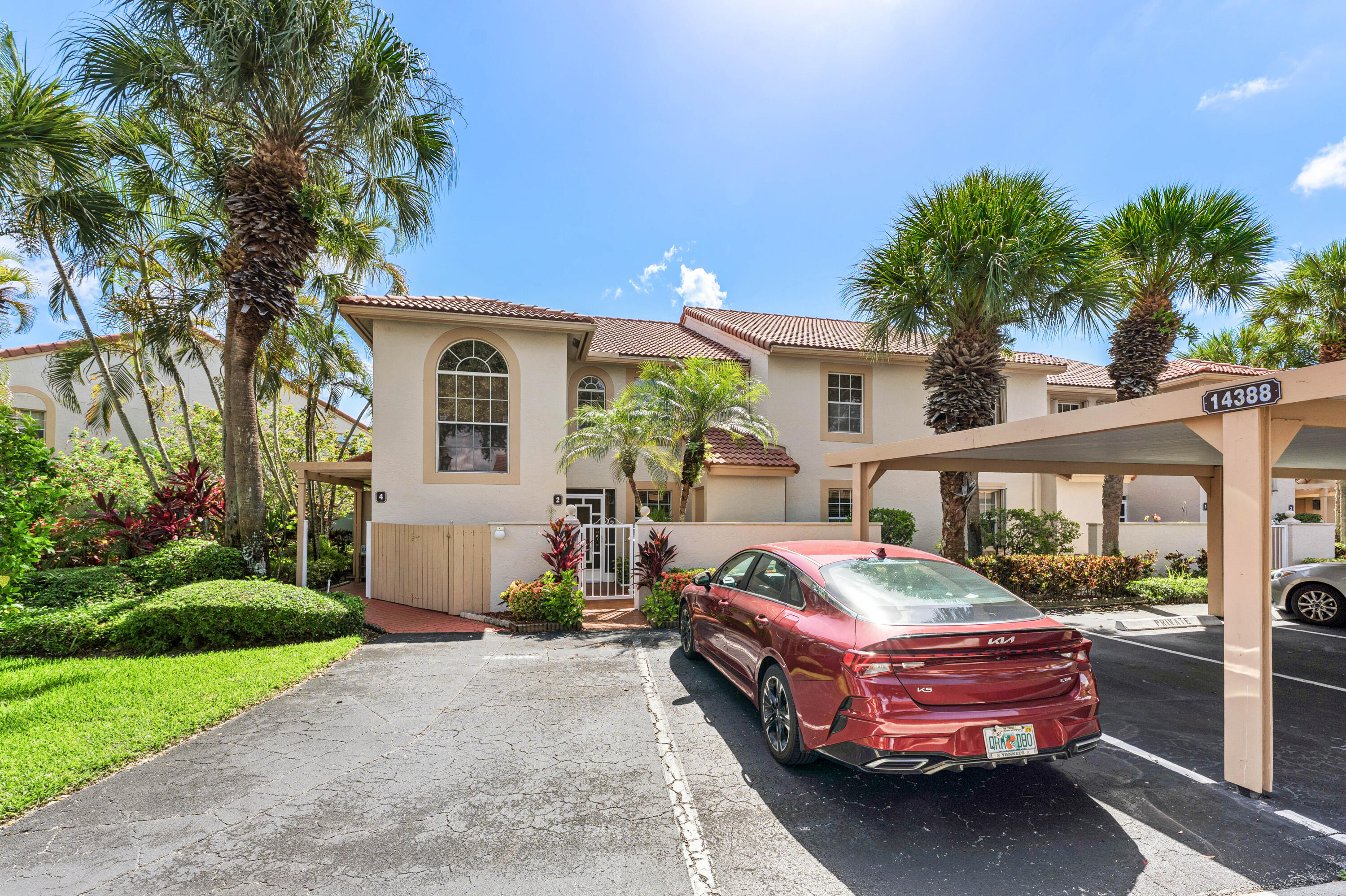 EMERALD POINTE CONDO - Residential