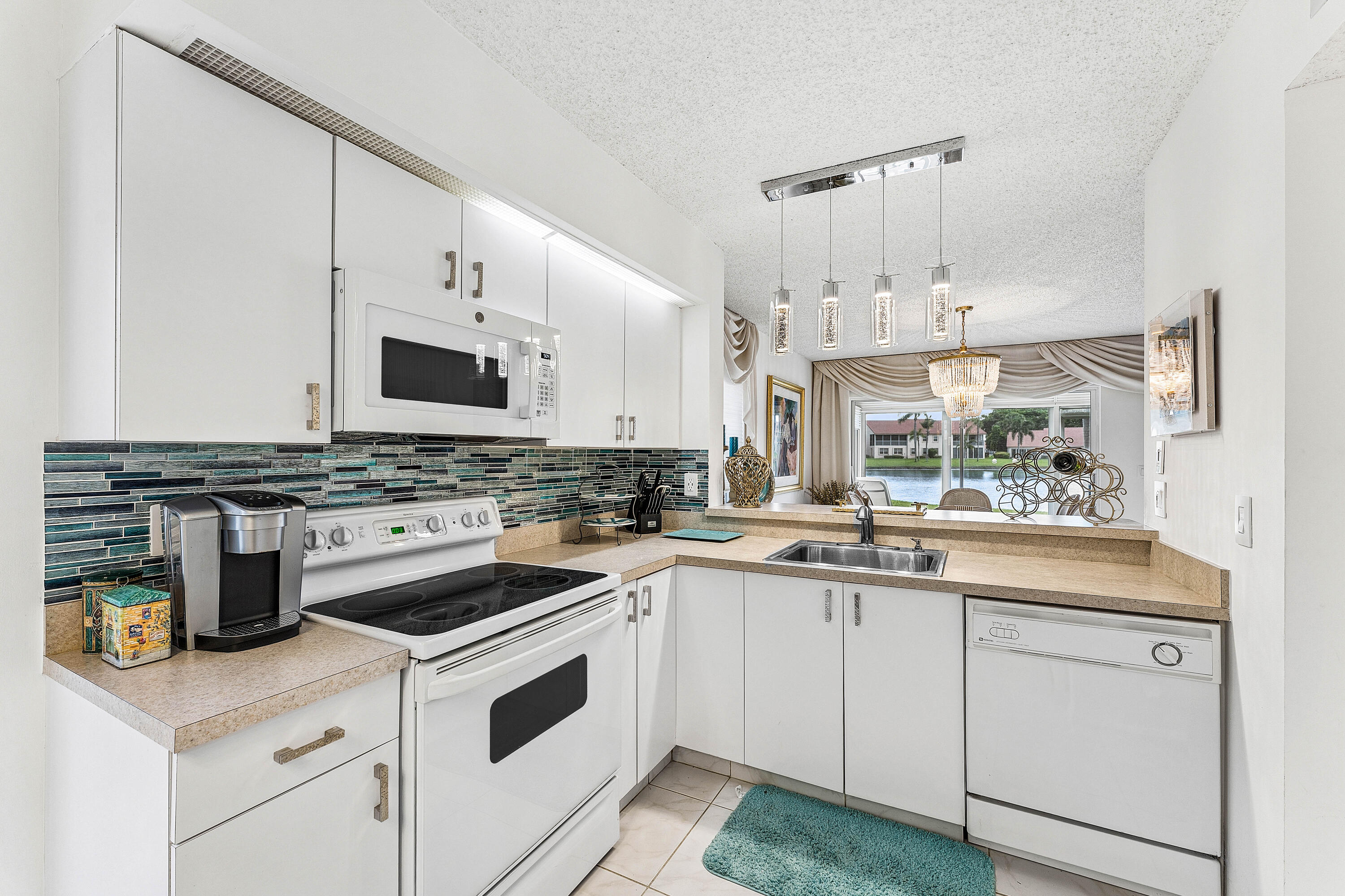 EMERALD POINTE CONDO - Residential