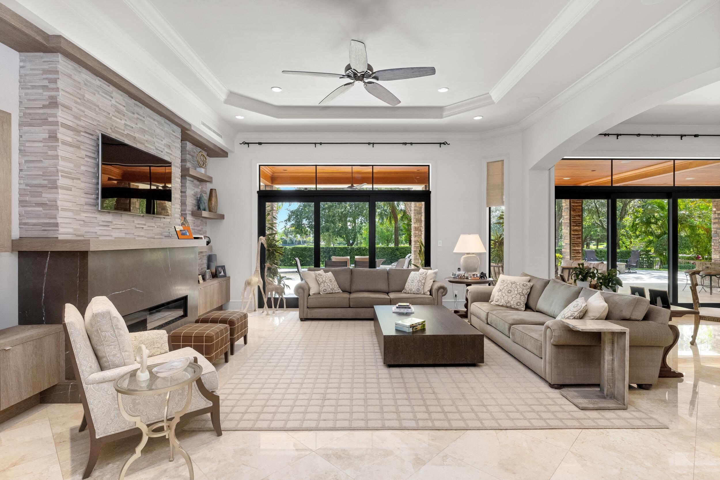 PARKLAND GOLF & COUNTRY CLUB - Residential