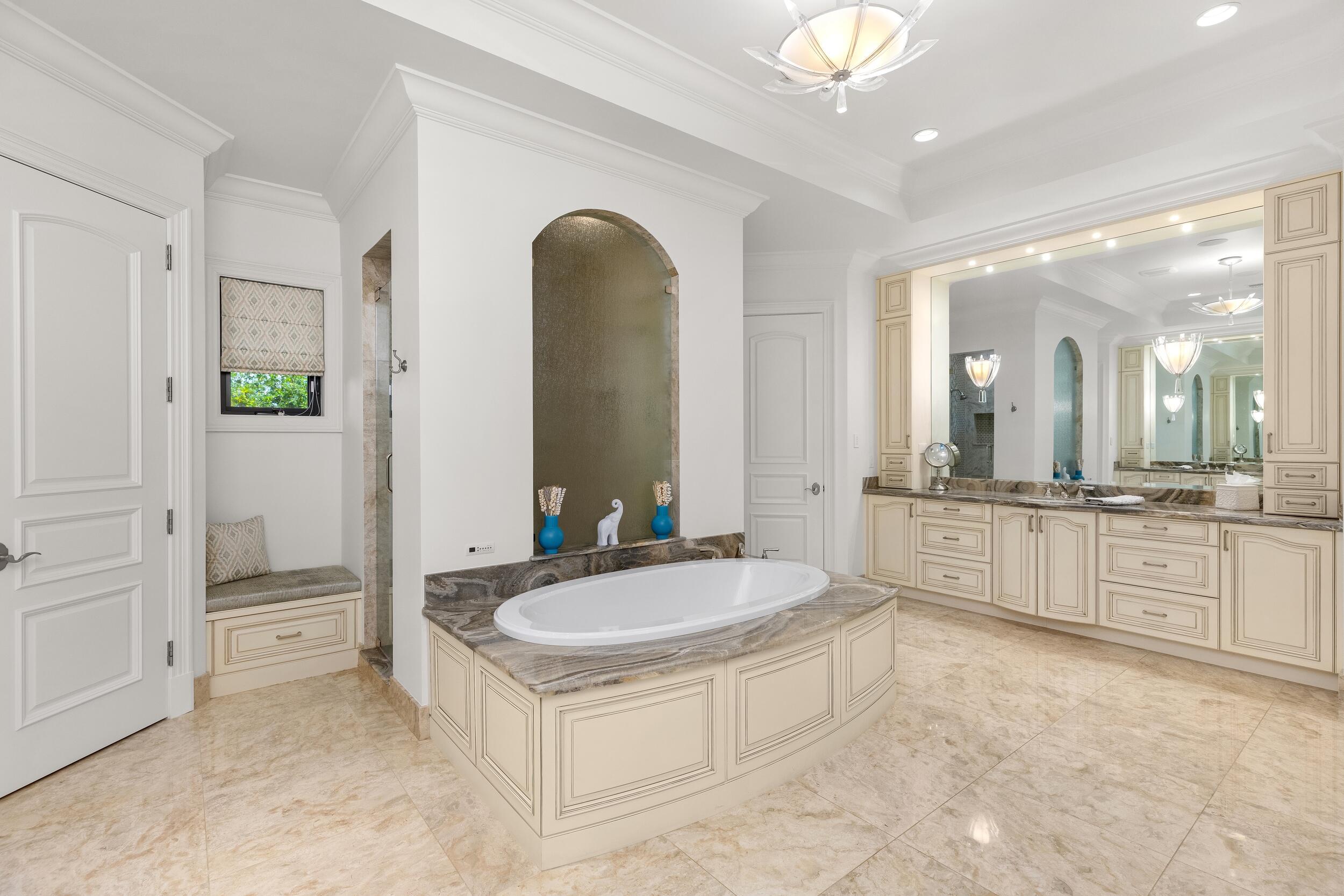 PARKLAND GOLF & COUNTRY CLUB - Residential