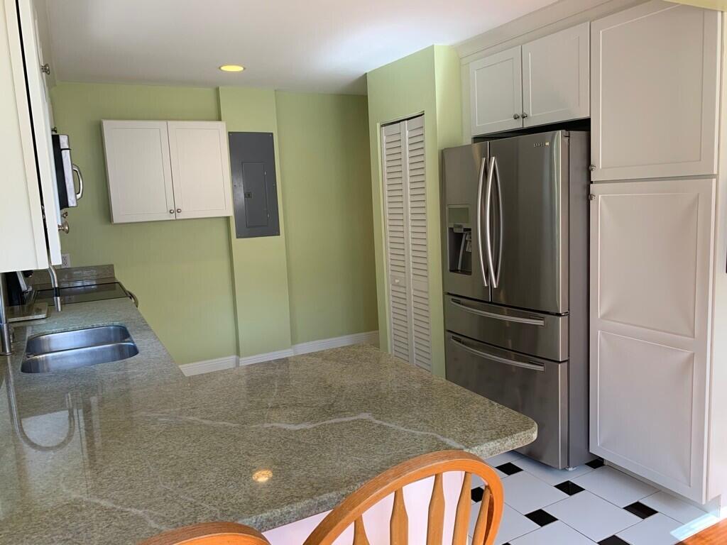 LAKE WORTH TOWN OF - Residential Income