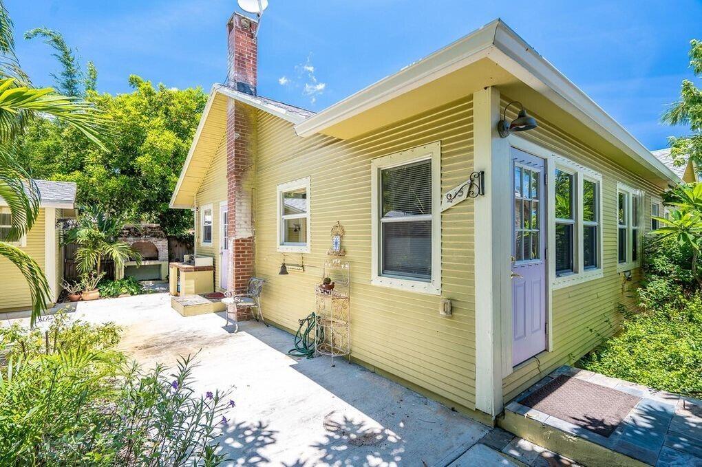 LAKE WORTH TOWN OF - Residential Income
