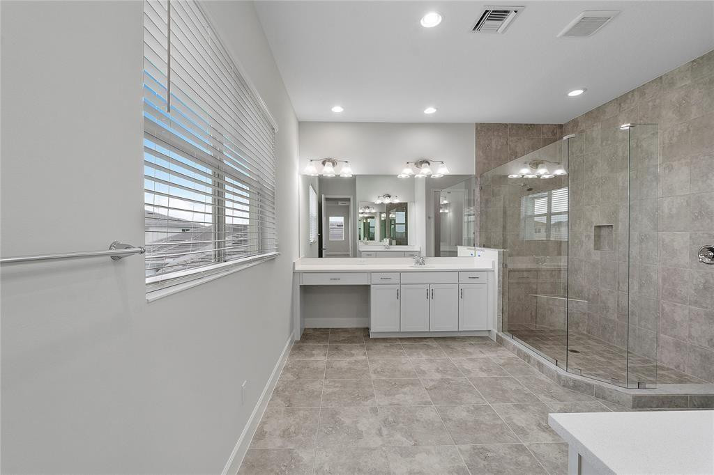ORCHARDS OF WESTLAKE - Residential Lease
